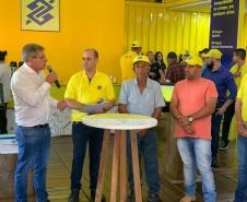 Governo do Paraná e Banco do Brasil financiarão construção de moradias para agricultores familiares