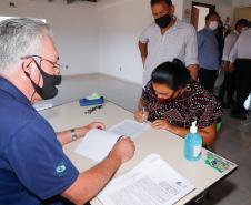 Governador entrega primeiro condomínio exclusivo para idosos