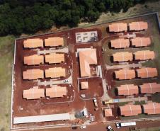 Governador vistoria obras no Condomínio do Idoso de Foz do Iguaçu