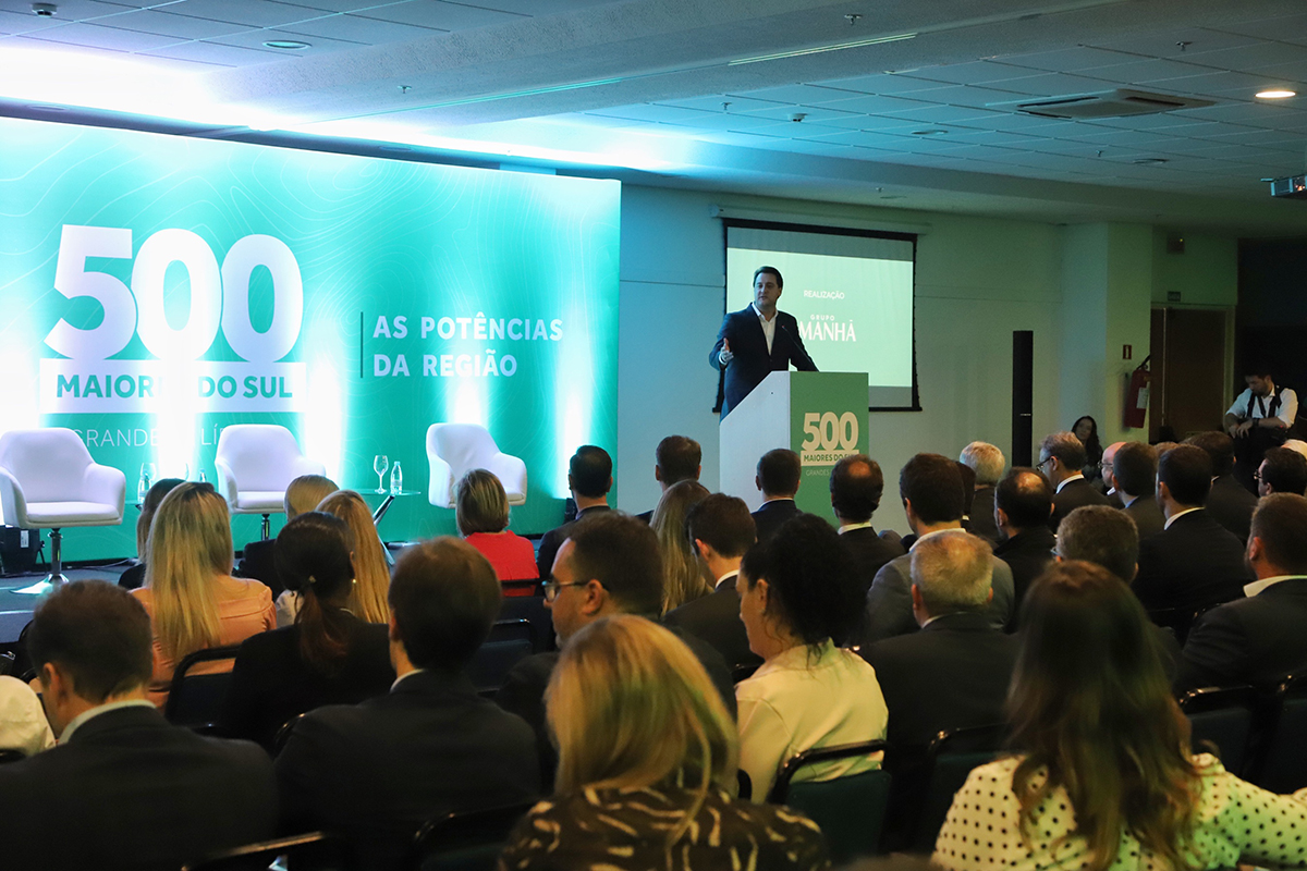 Entre as 50 maiores empresas do Paraná, Cohapar traça planos para continuar crescendo