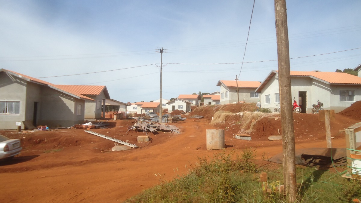 Sanepar vai investir em melhorias em conjunto residencial da Cohapar em Cantagalo