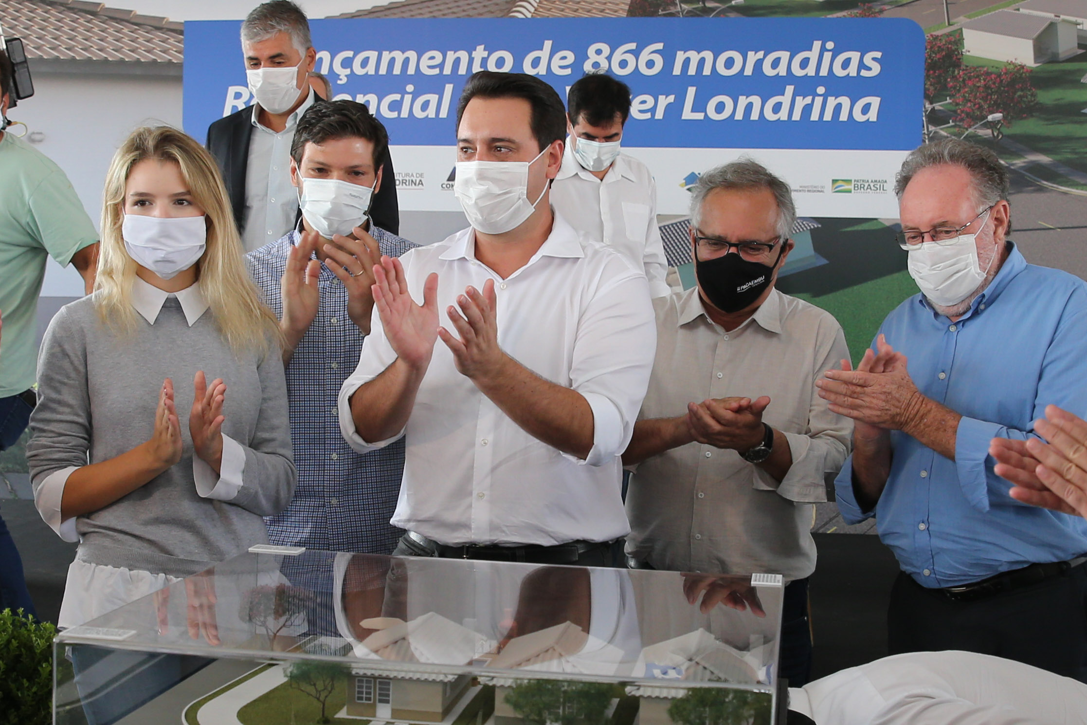 Em parceria com Governo, Londrina ganha conjunto com 866 casas