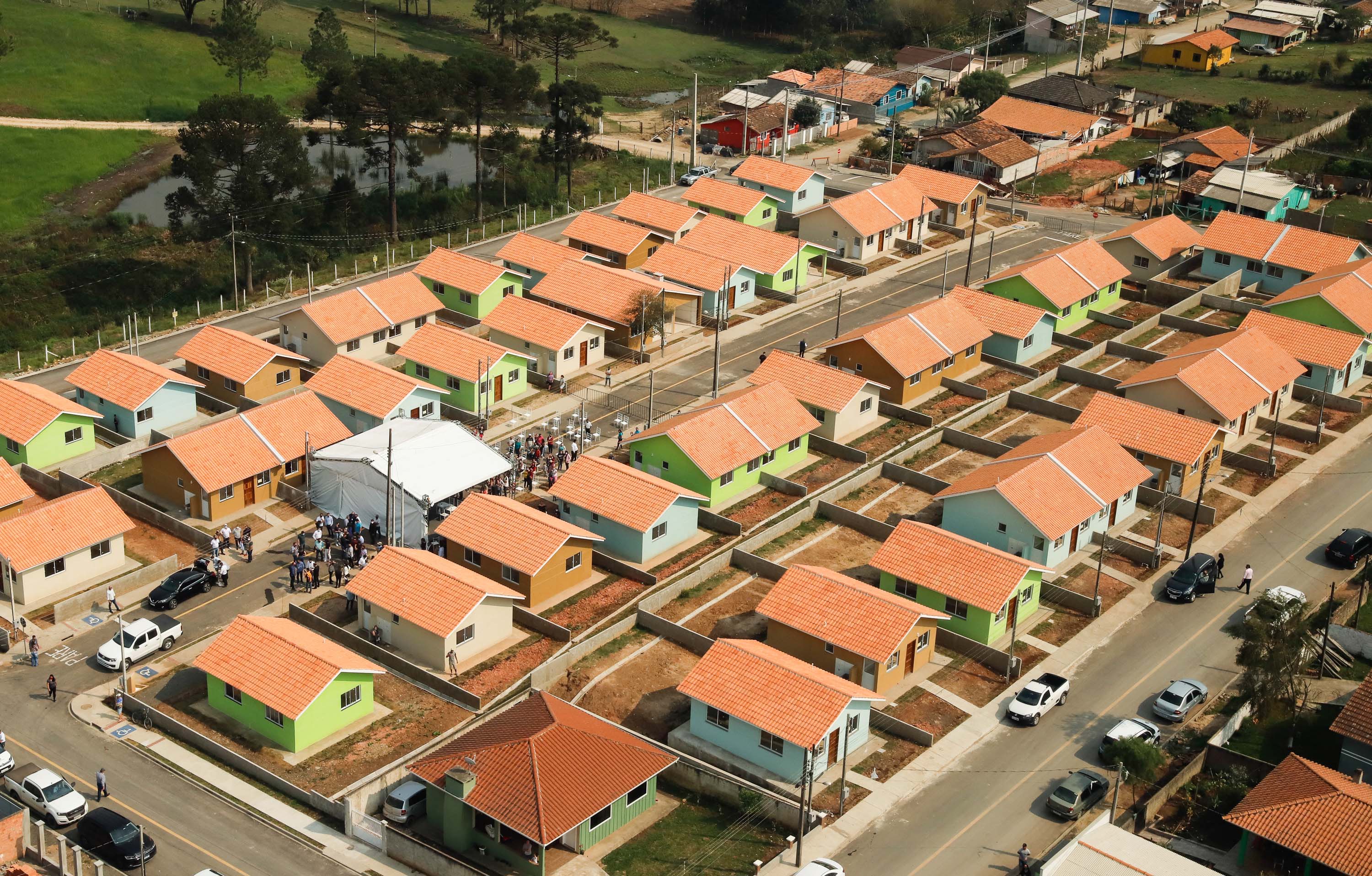 Número de casas populares entregues dobrou em 2020