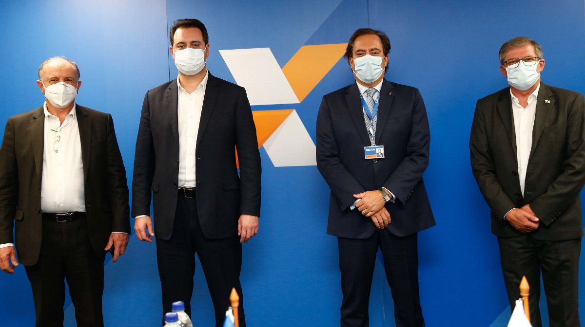 Convênio entre Estado e Caixa facilita acesso à casa própria para 30 mil famílias