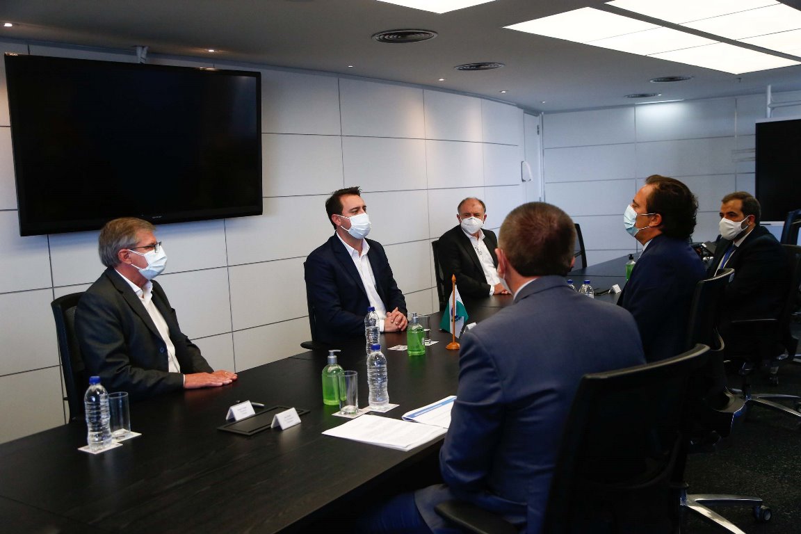 Convênio entre Estado e Caixa facilita acesso à casa própria para 30 mil famílias