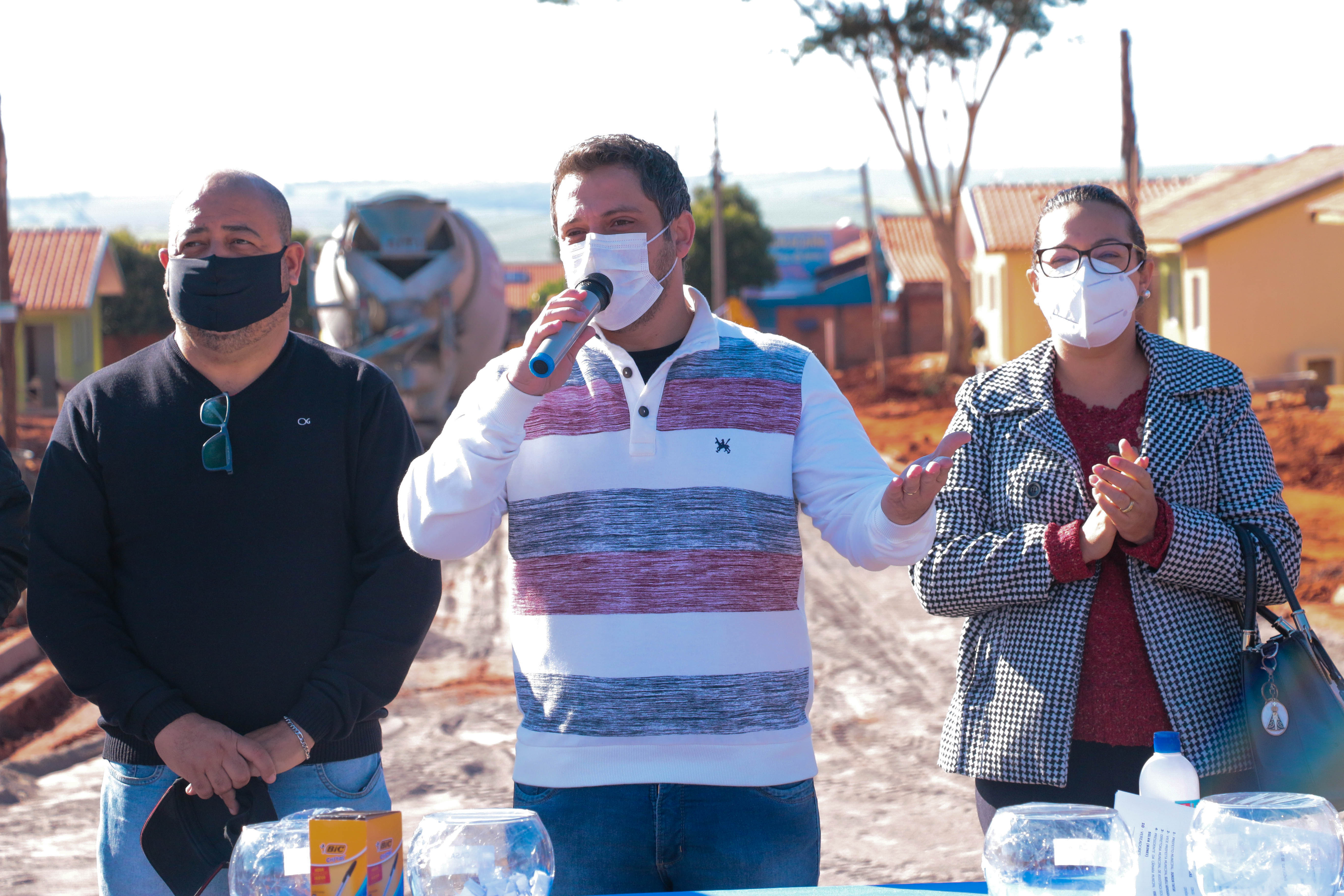 Famílias em vulnerabilidade de Centenário do Sul receberão moradias sem custos