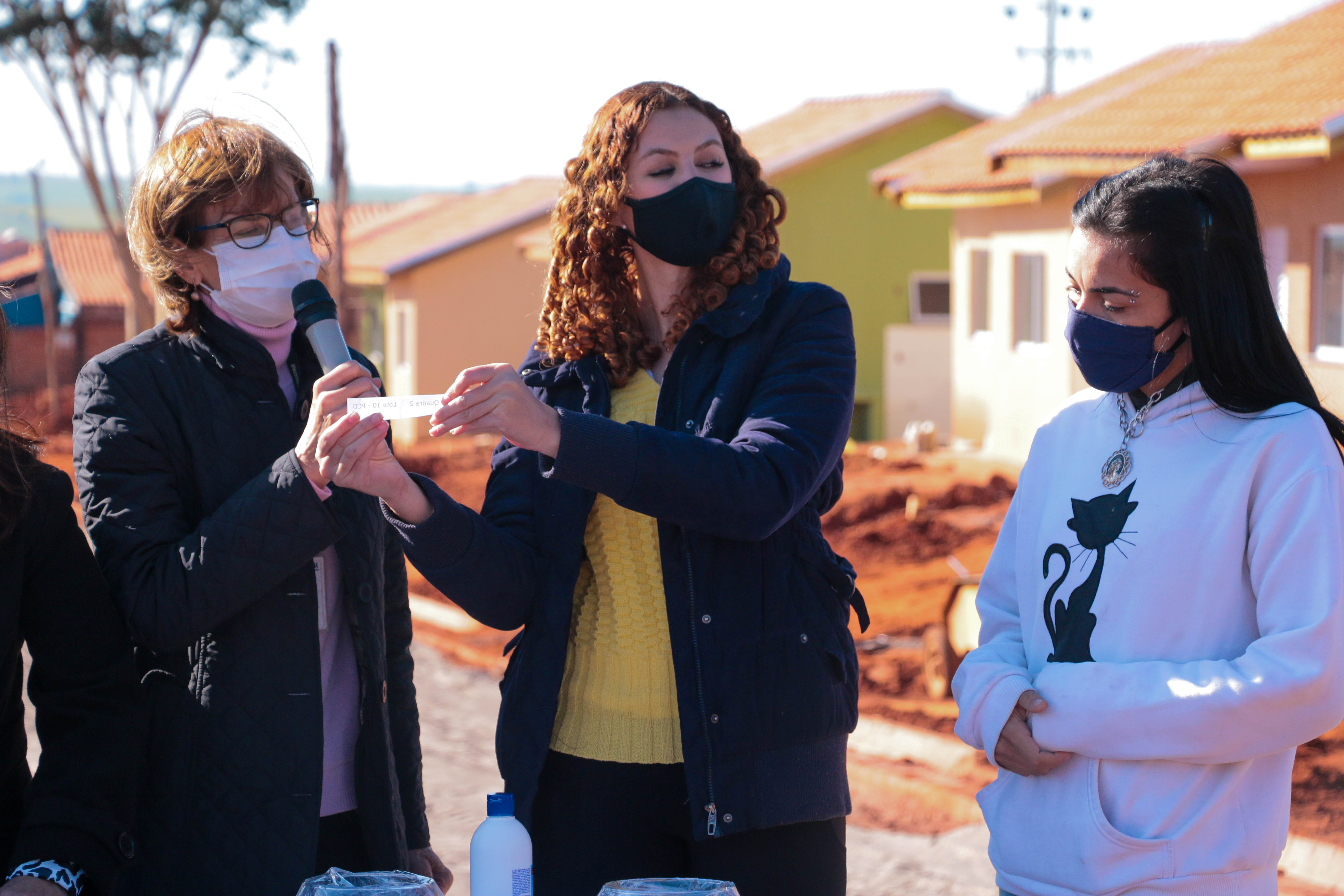 Famílias em vulnerabilidade de Centenário do Sul receberão moradias sem custos