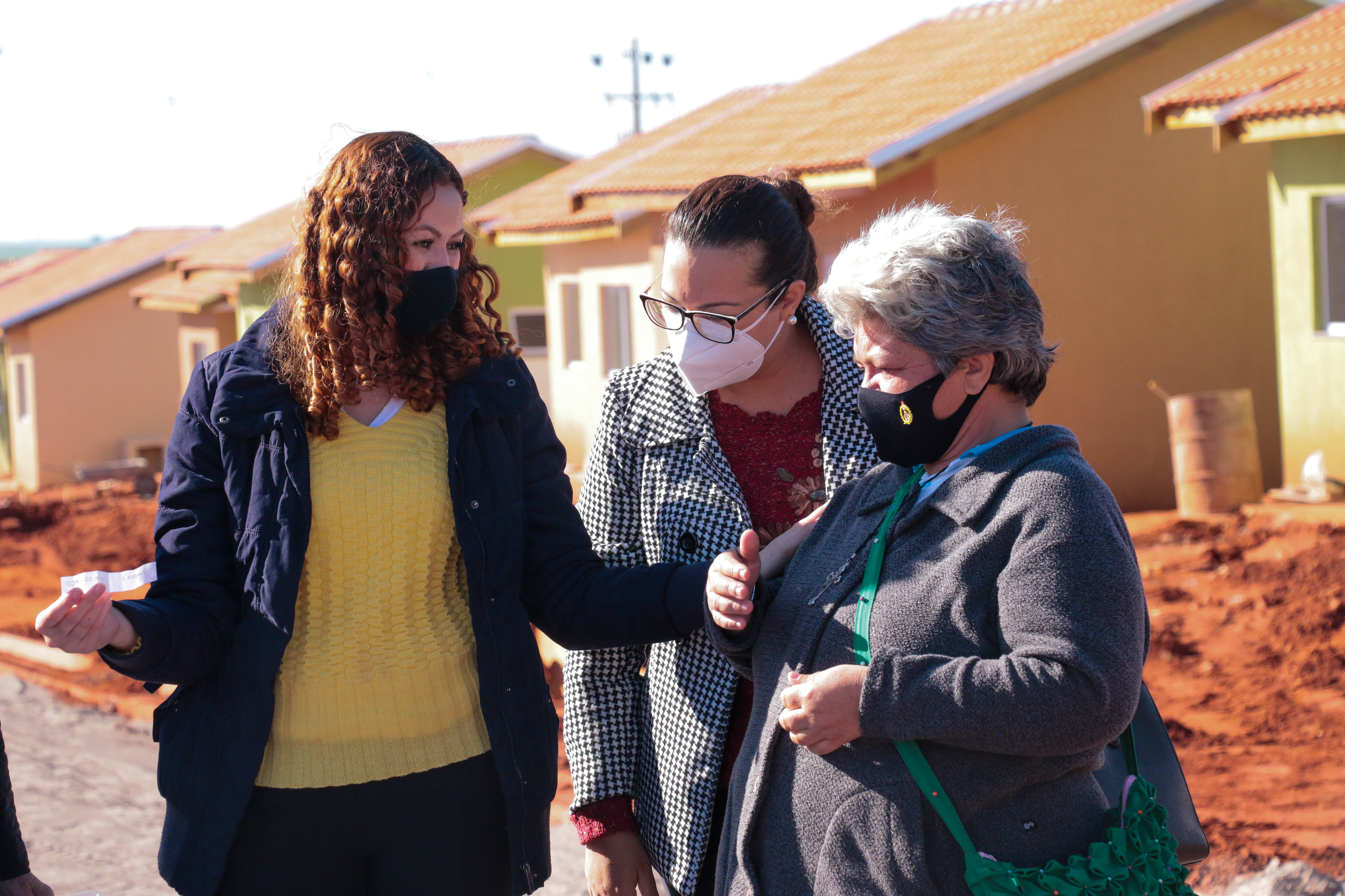 Famílias em vulnerabilidade de Centenário do Sul receberão moradias sem custos