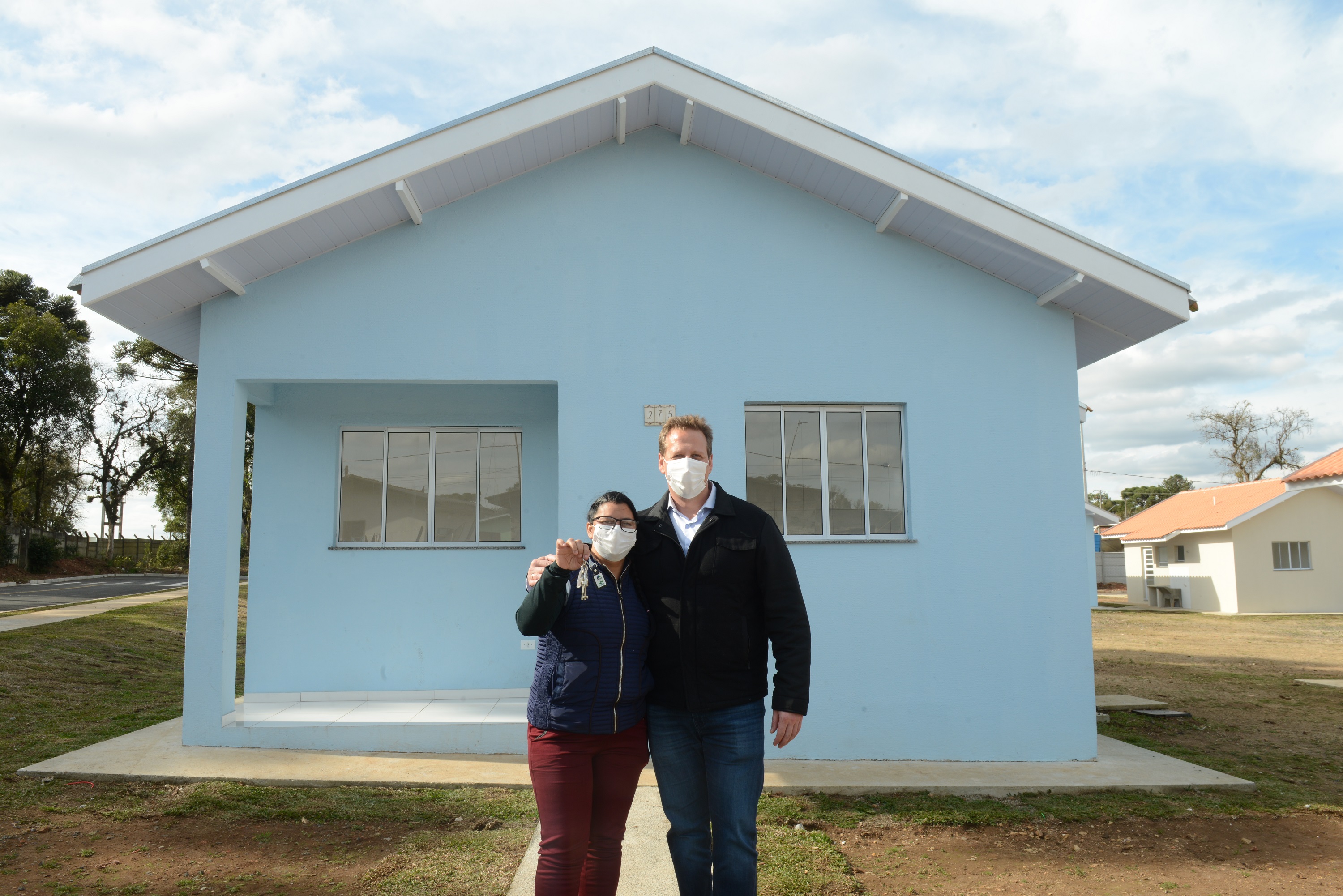 amílias de São João do Triunfo recebem chaves da casa própria