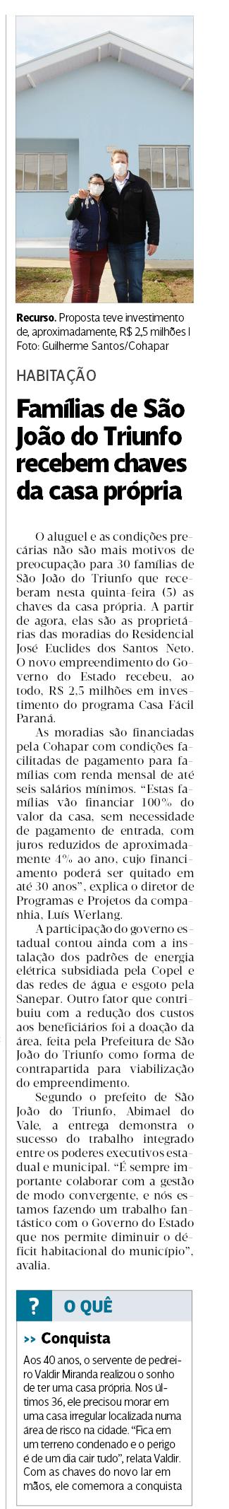 Famílias de São João do Triunfo recebem chaves da casa própria