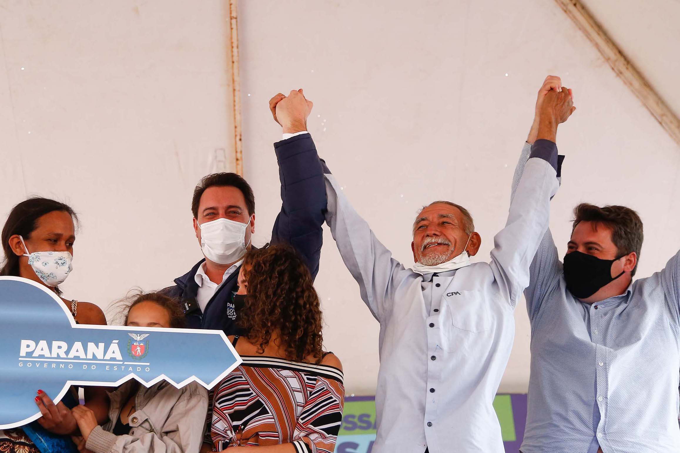 36 famílias em situação de vulnerabilidade social recebem novas casas em Itaguajé