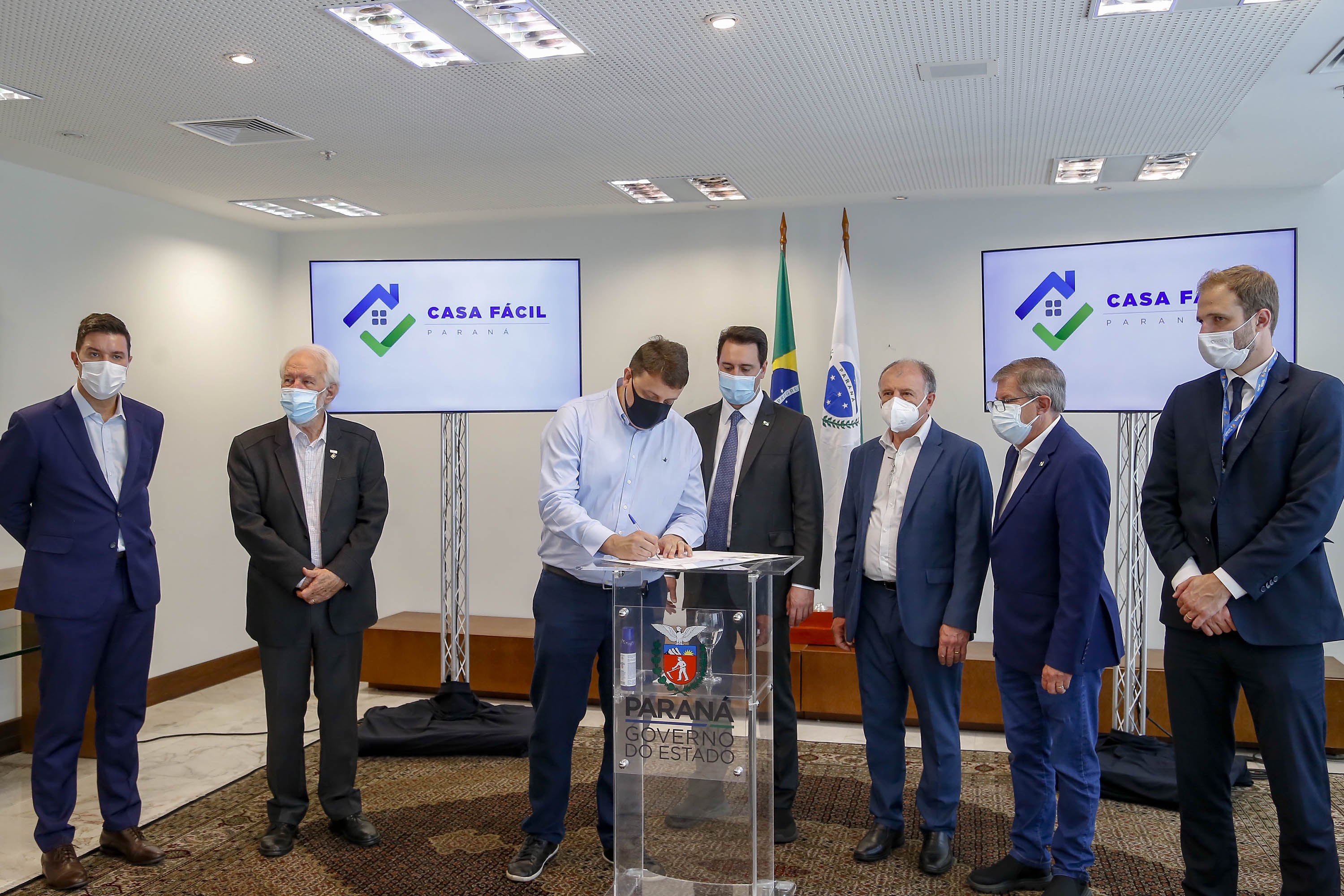 Governo libera mais R$ 26,8 milhões em subsídios para famílias financiarem moradia