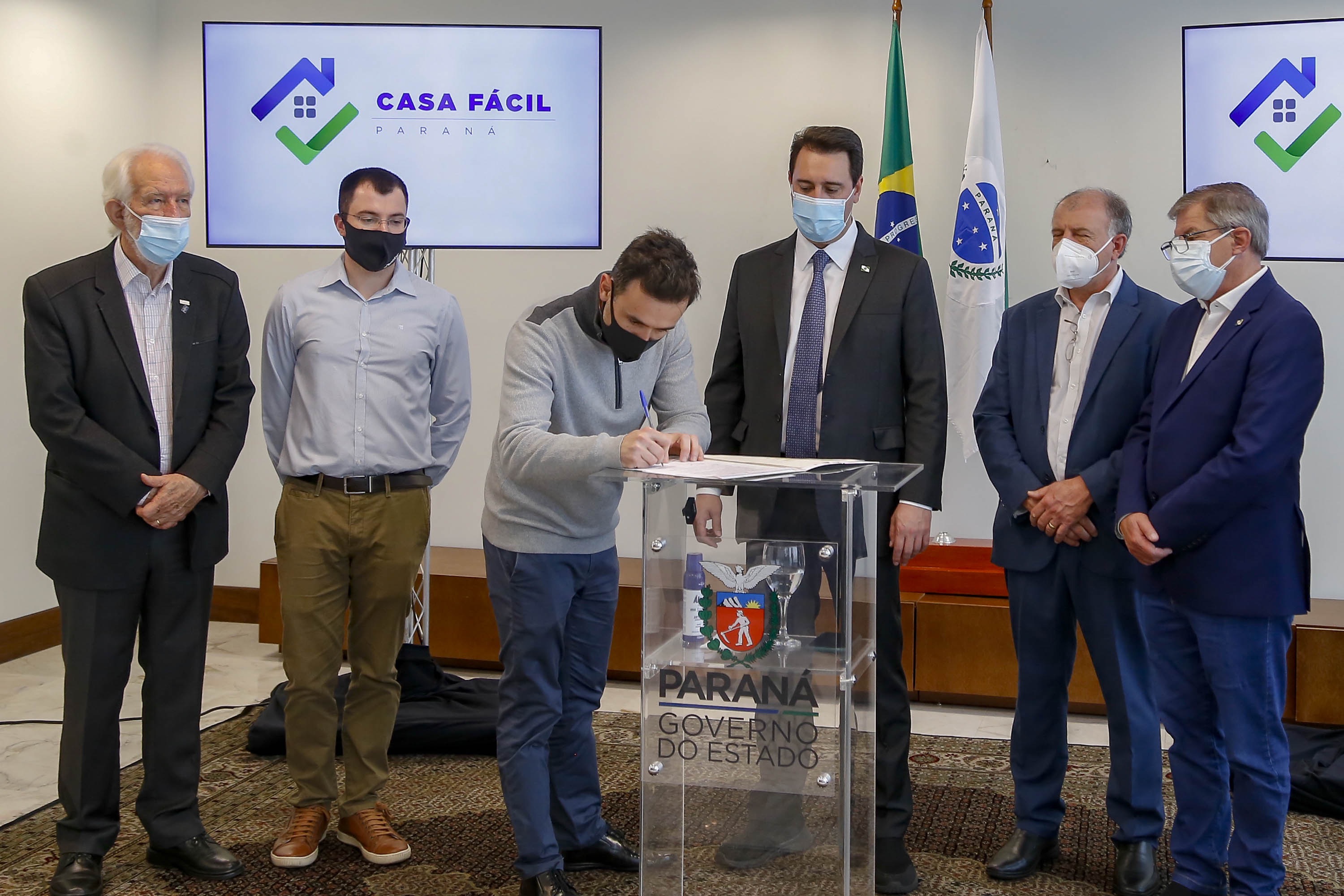 Governo libera mais R$ 26,8 milhões em subsídios para famílias financiarem moradia