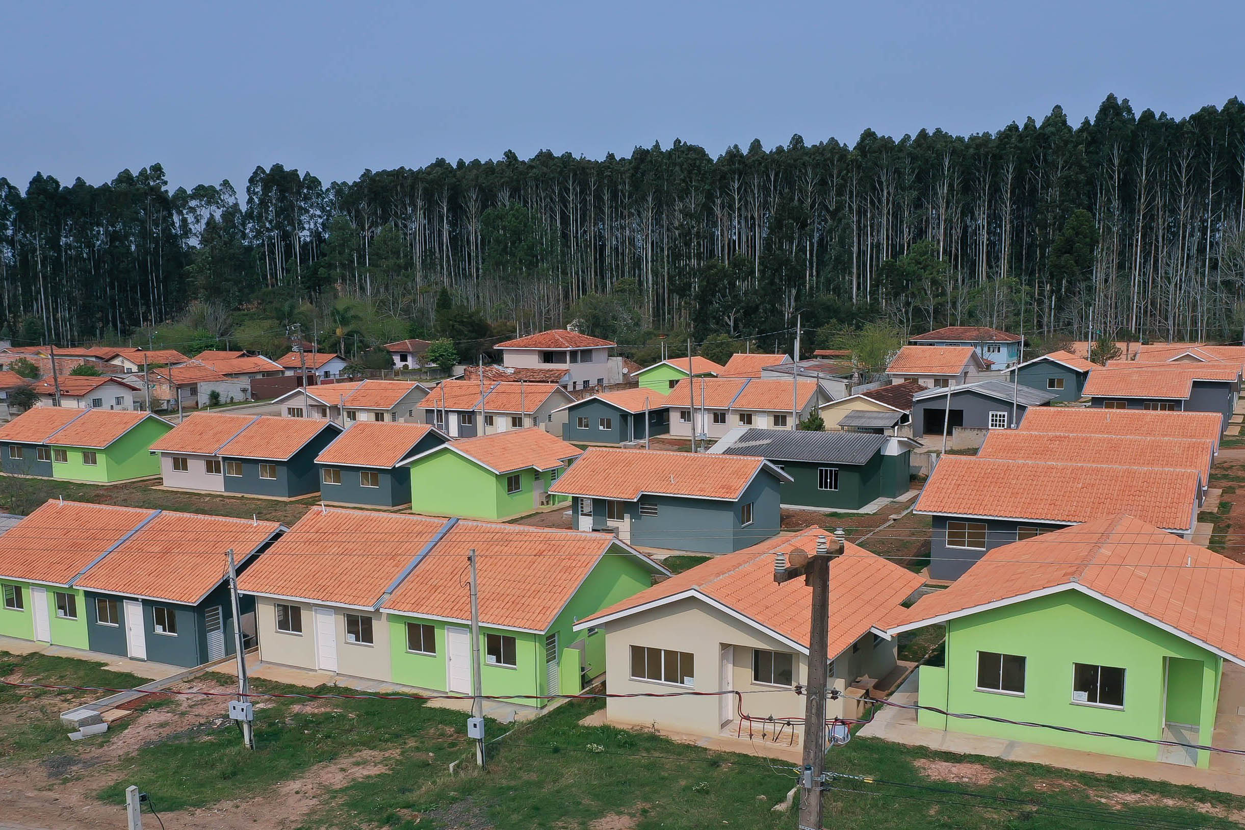 Na semana do Natal, Governo entrega mais 222 casas e novo condomínio do idoso