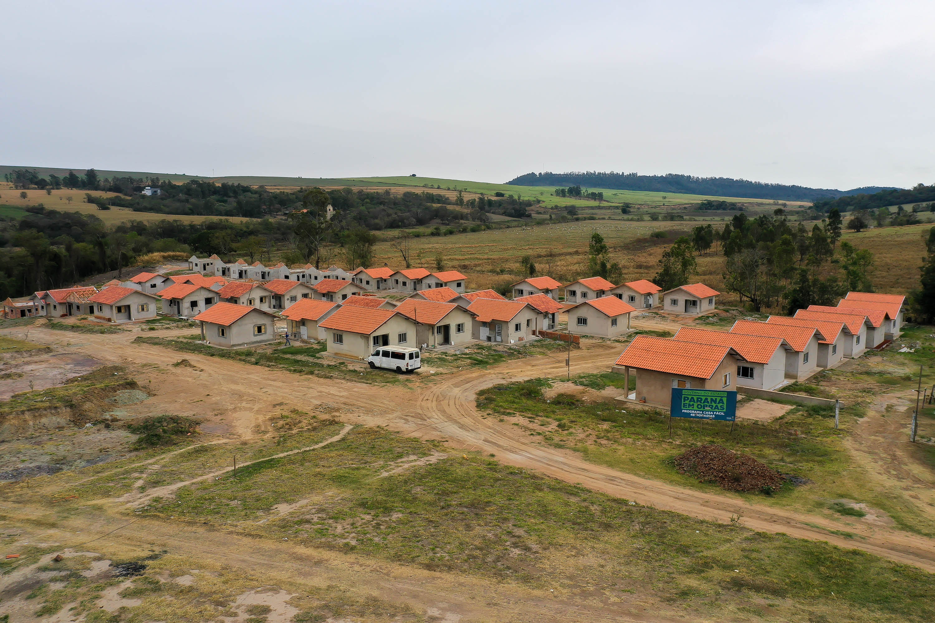 Governo do Estado garante construção de mais 1.270 imóveis em 25 municípios