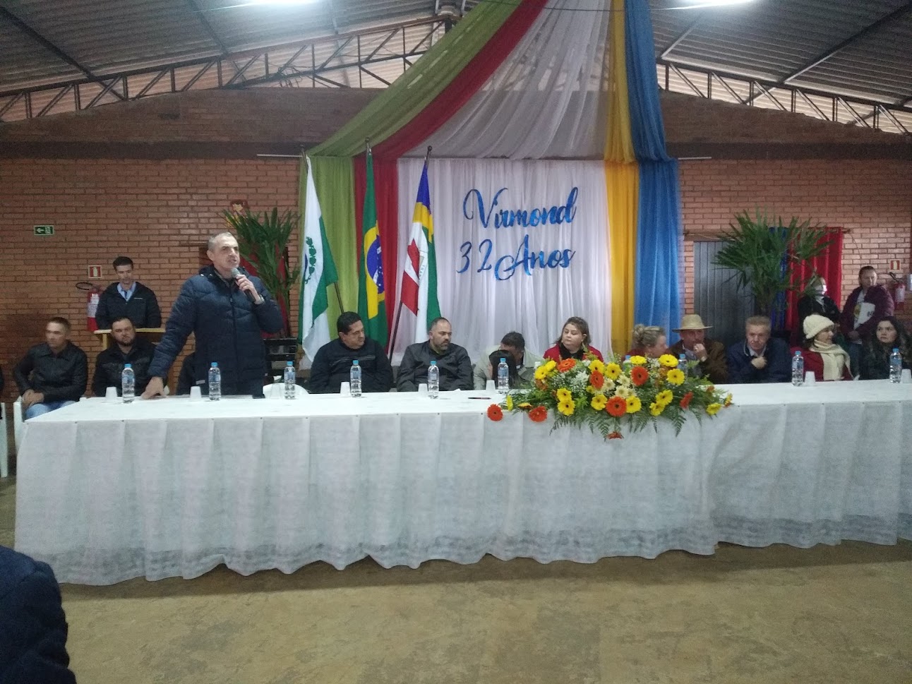 Famílias de Virmond têm casas regularizadas pelo Governo do Estado