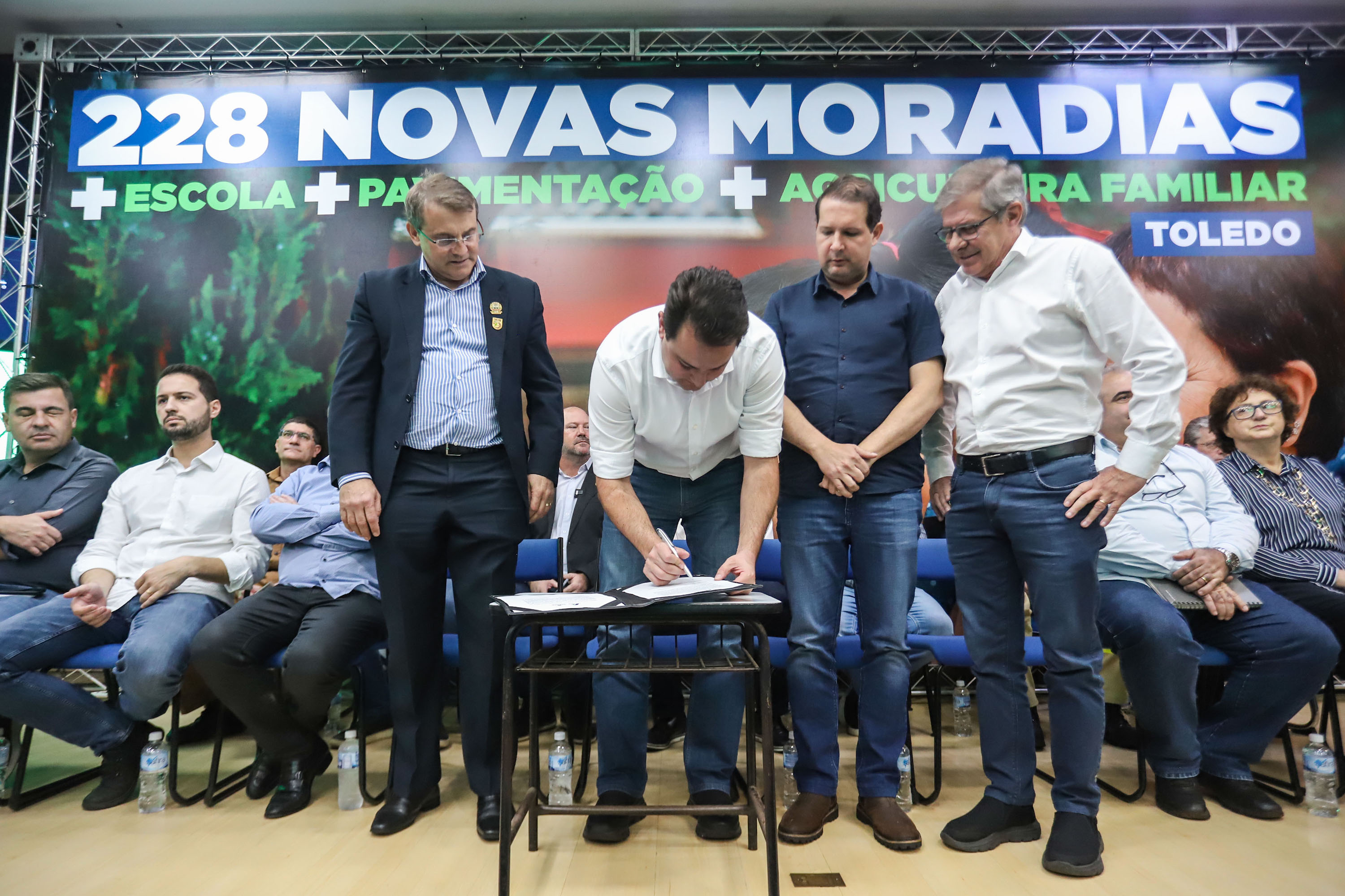 Governador libera subsídios para 228 novas casas em Toledo