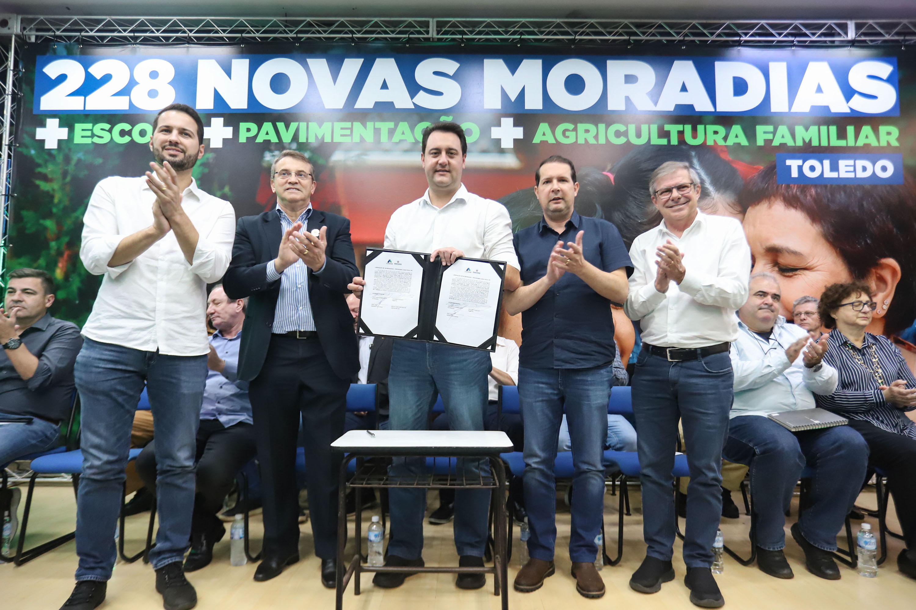Governador libera subsídios para 228 novas casas em Toledo