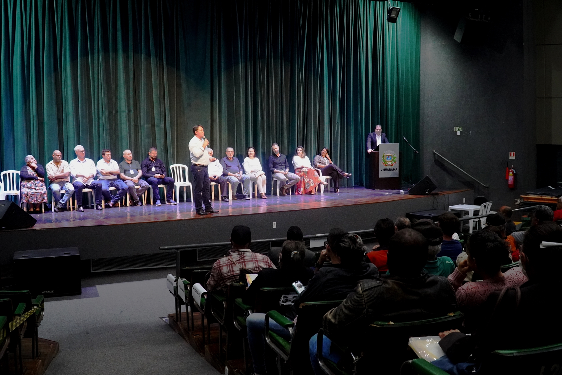 Governo do Estado regulariza 118 imóveis sem registro em Umuarama