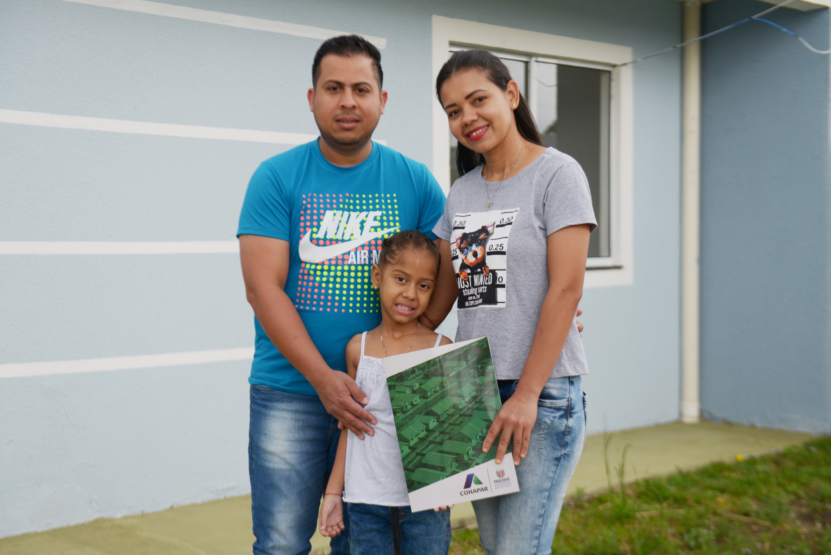 Trinta e seis famílias de Piraquara recebem chaves da casa própria
