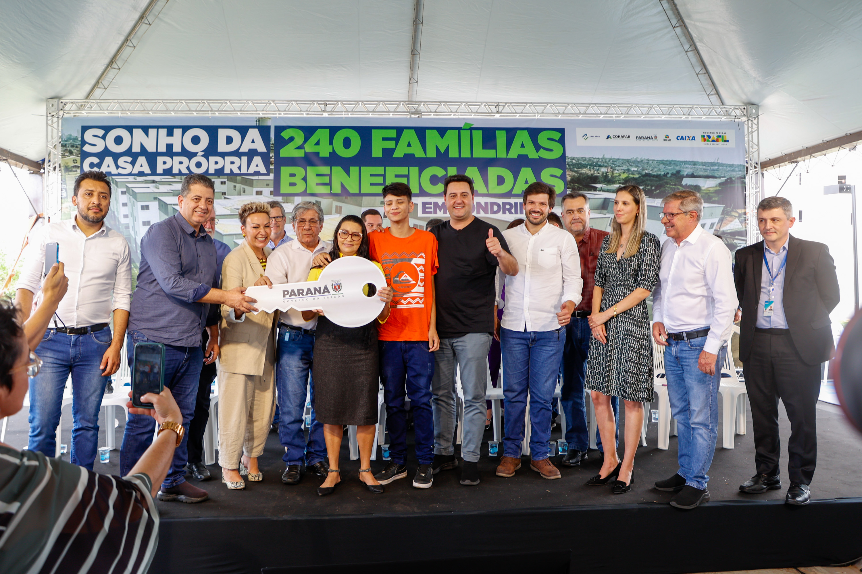 Aporte de R$ 2,5 milhões do Estado ajuda 166 famílias de Londrina a comprarem apartamento