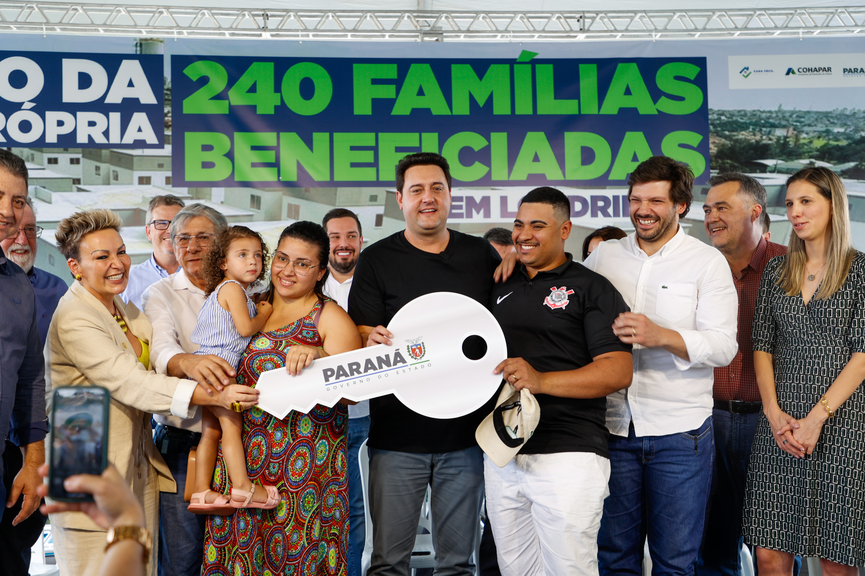 Aporte de R$ 2,5 milhões do Estado ajuda 166 famílias de Londrina a comprarem apartamento