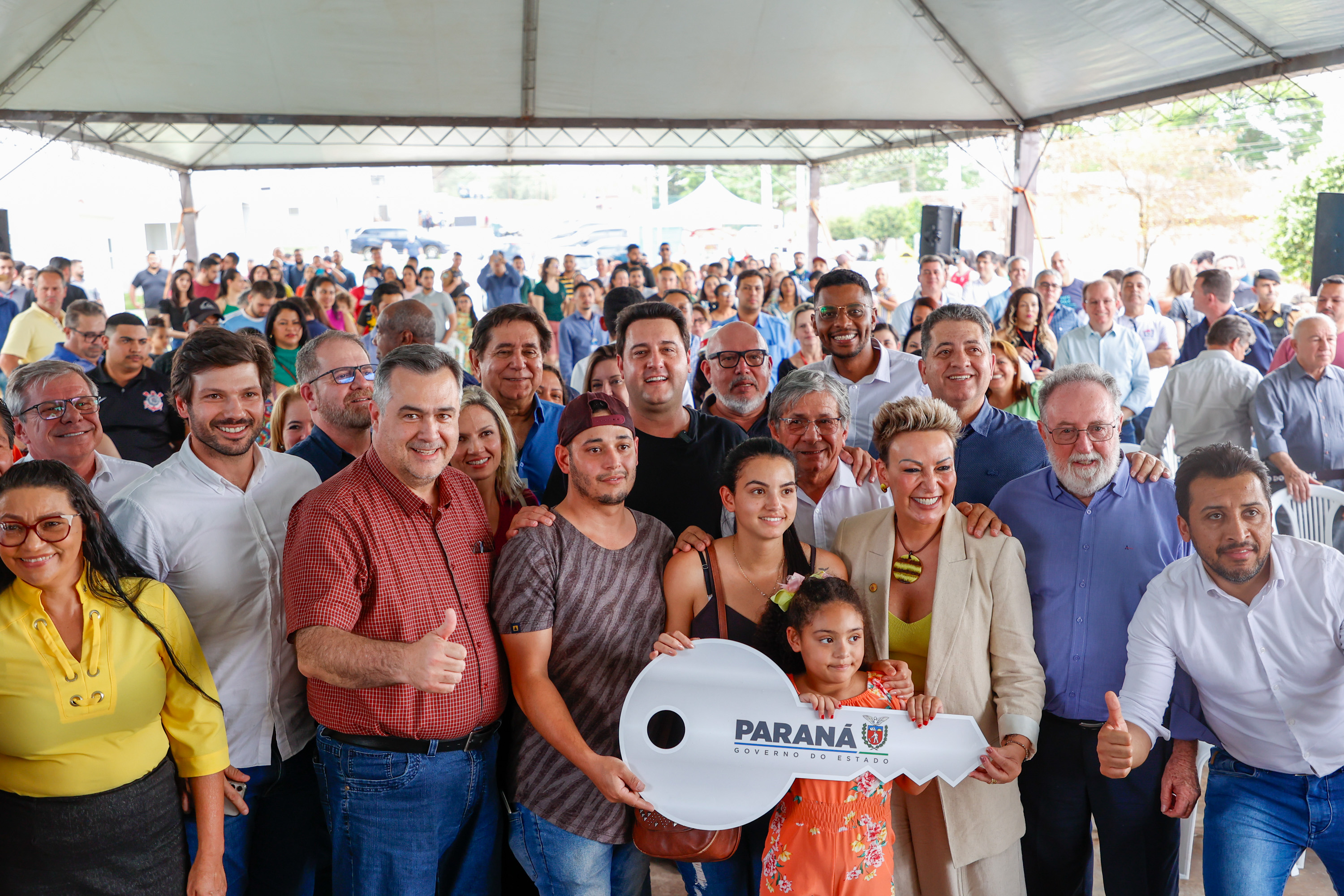 Aporte de R$ 2,5 milhões do Estado ajuda 166 famílias de Londrina a comprarem apartamento