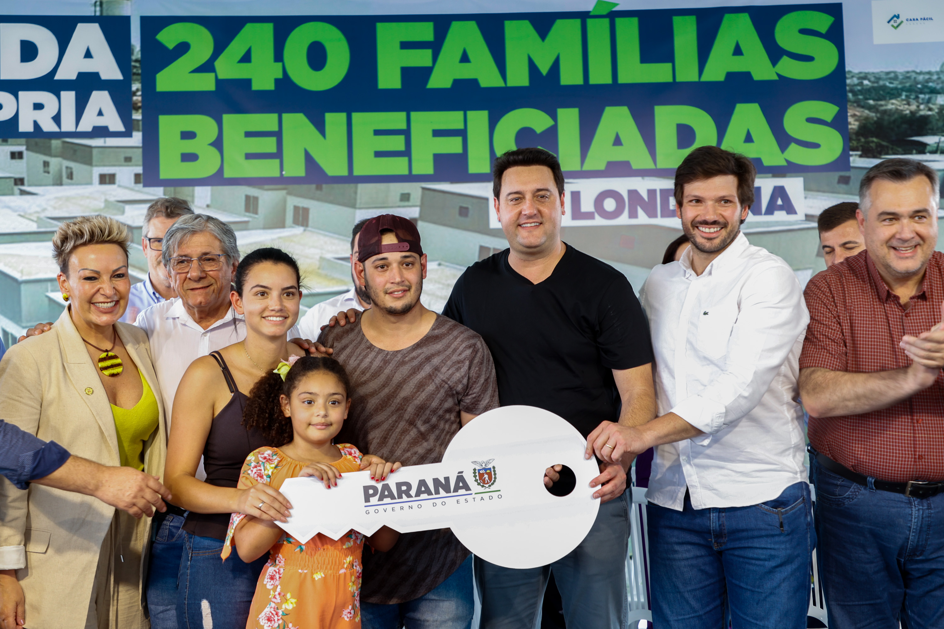 Aporte de R$ 2,5 milhões do Estado ajuda 166 famílias de Londrina a comprarem apartamento