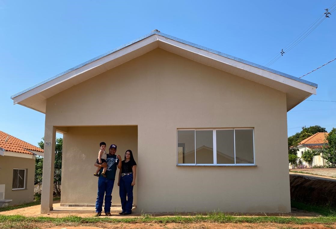 23 famílias de Jundiaí do Sul recebem as chaves da casa própria pelo Casa Fácil Paraná - Modalidade Financiamento