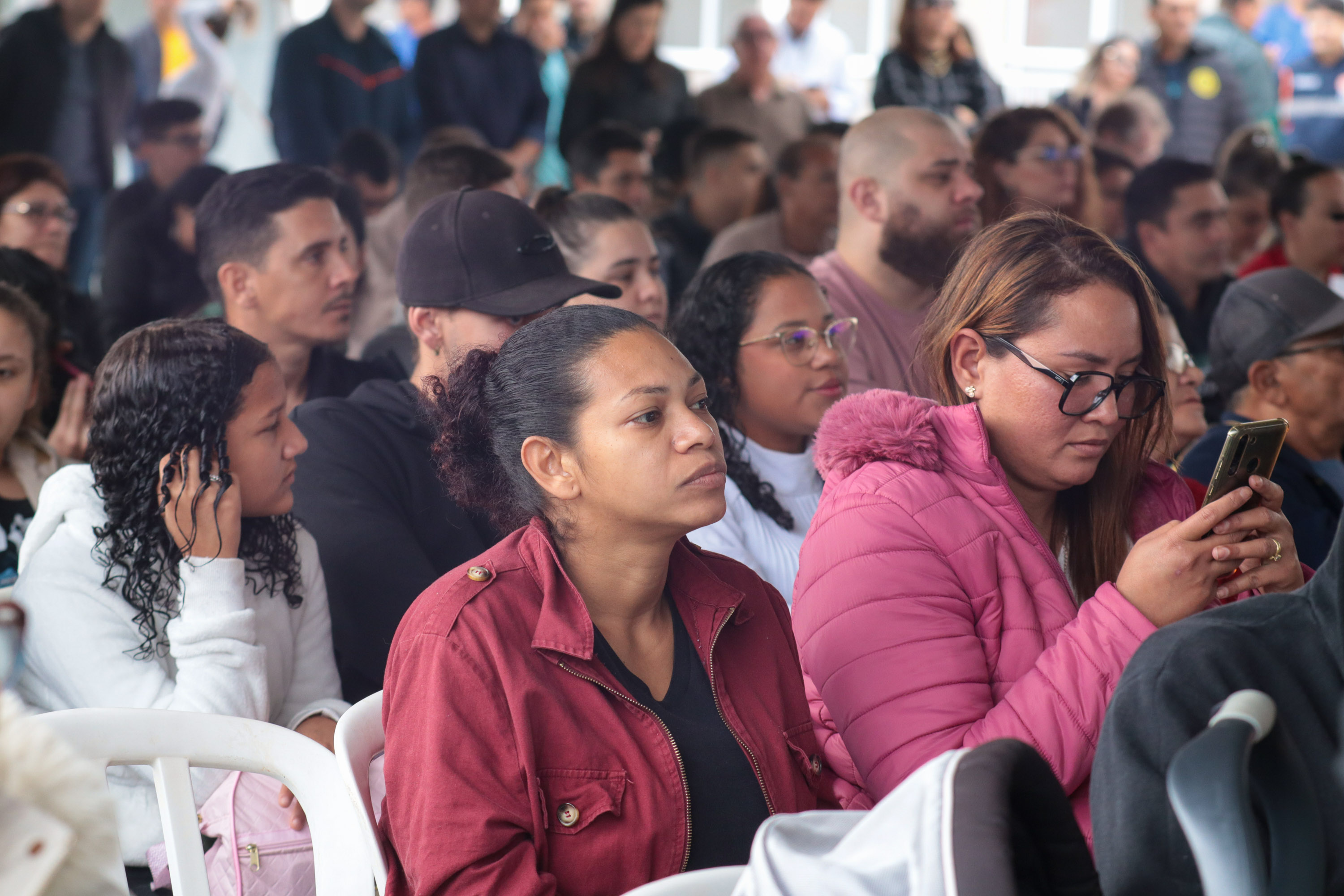 Casa Fácil Paraná: com apoio do Estado, famílias de Cascavel recebem chaves