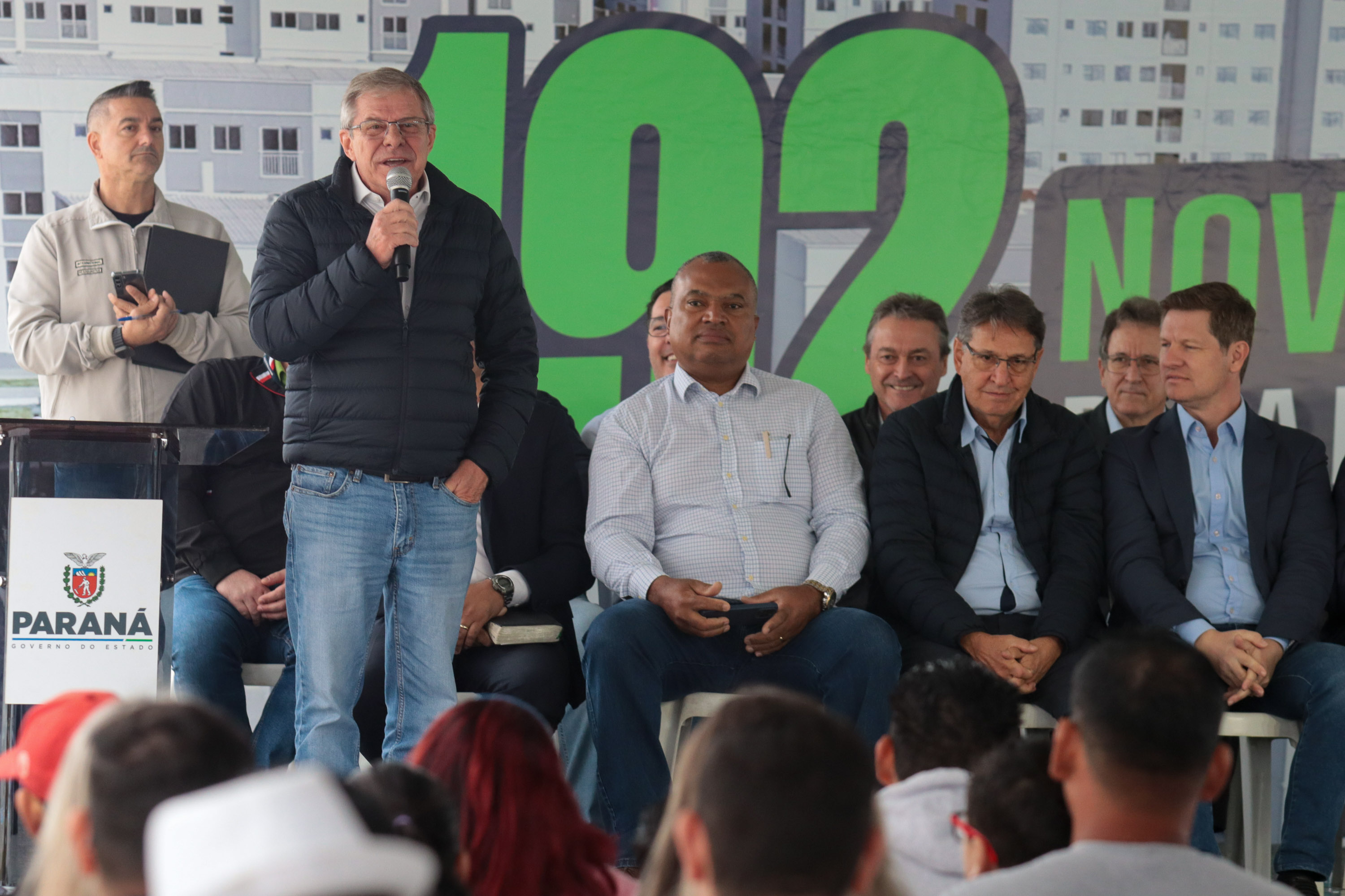 Casa Fácil Paraná: com apoio do Estado, famílias de Cascavel recebem chaves