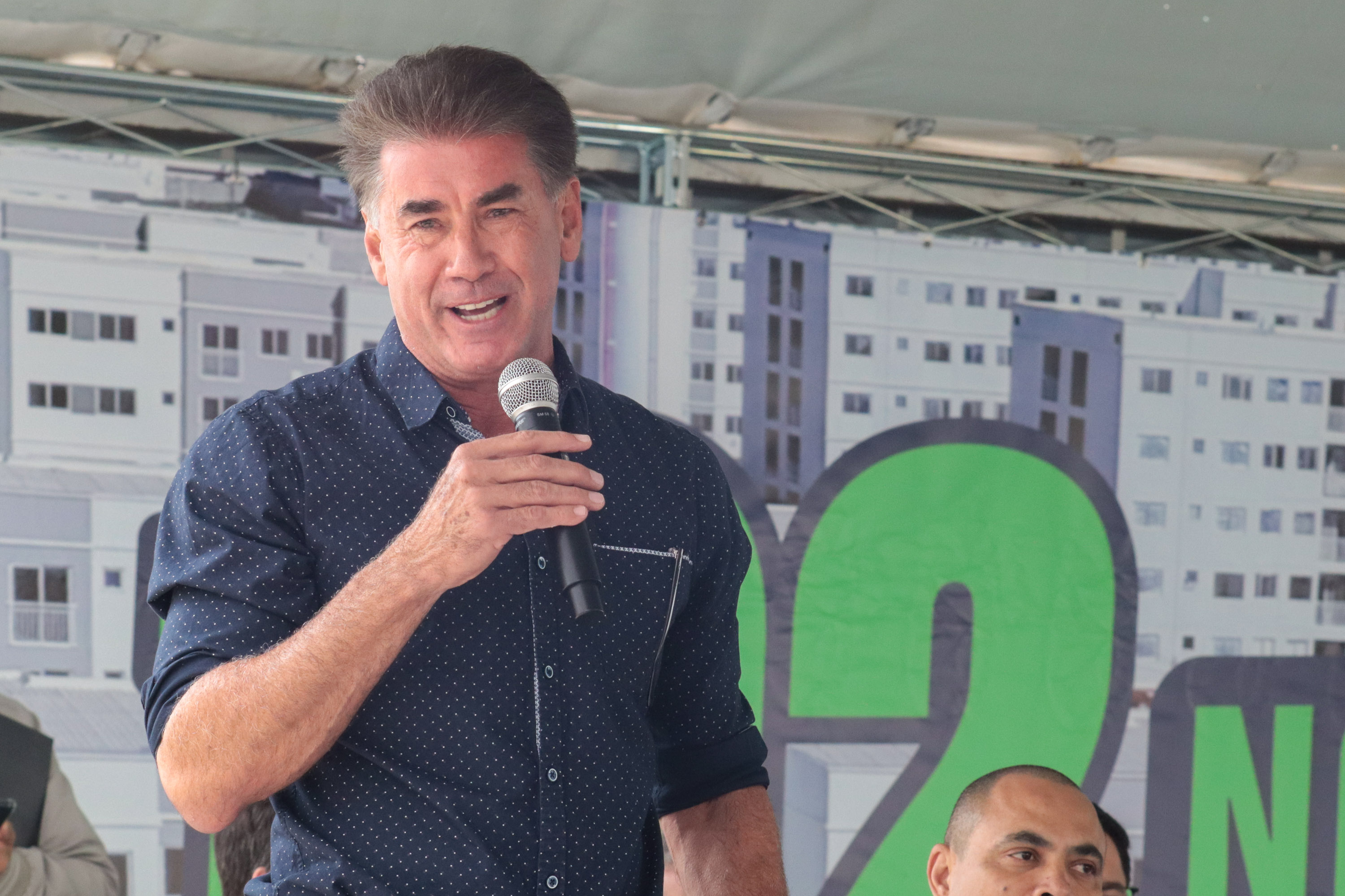 Casa Fácil Paraná: com apoio do Estado, famílias de Cascavel recebem chaves