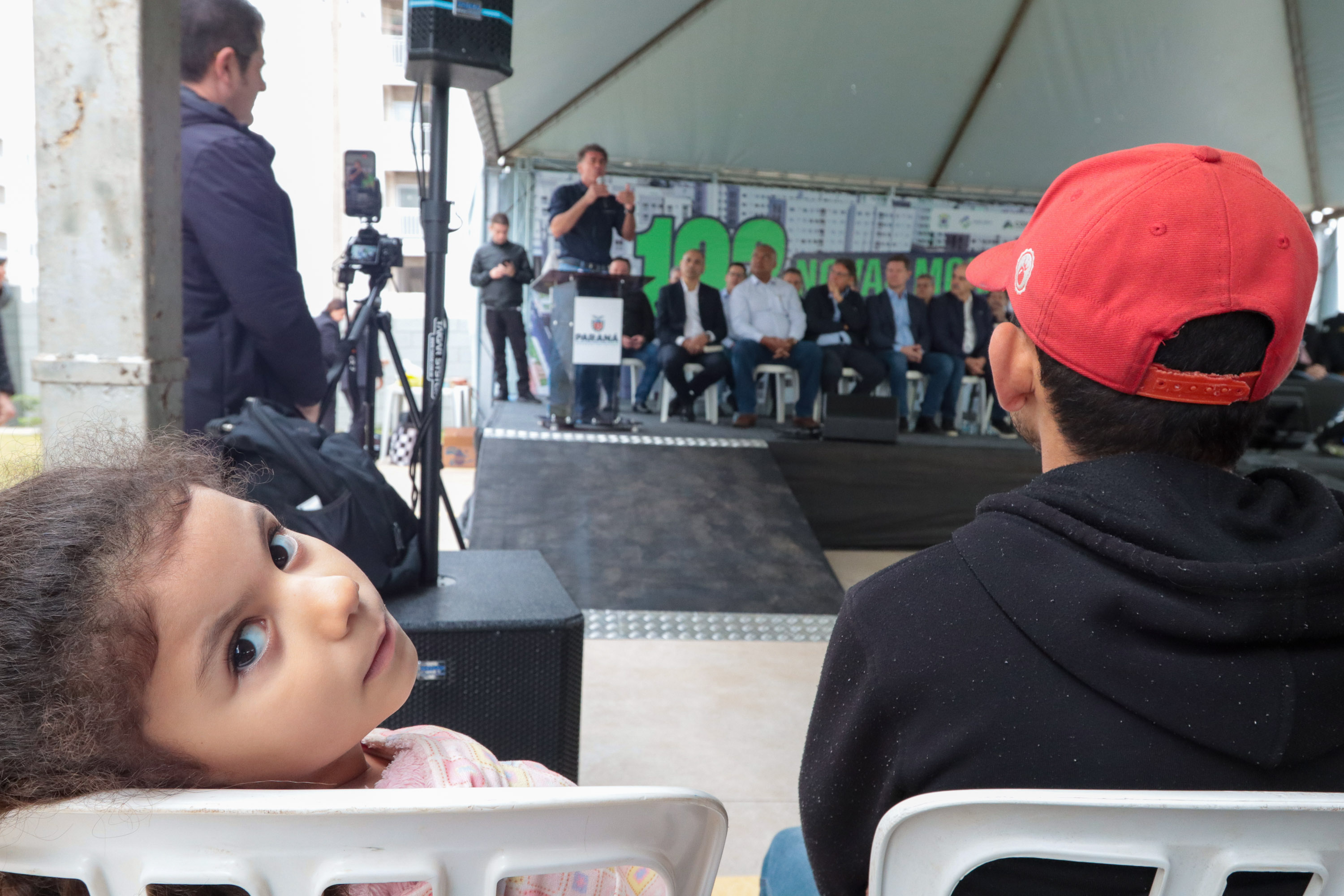 Casa Fácil Paraná: com apoio do Estado, famílias de Cascavel recebem chaves