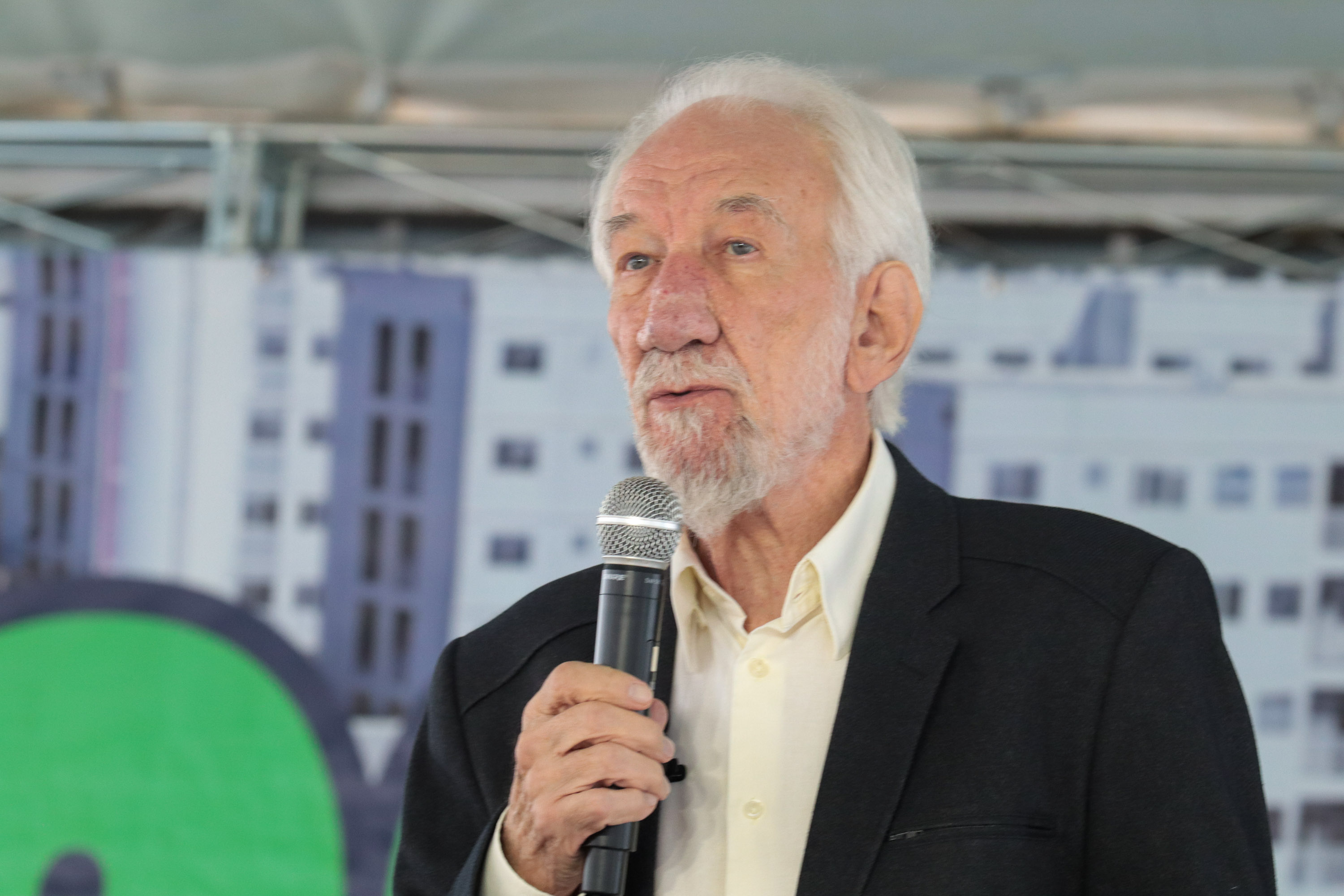 Casa Fácil Paraná: com apoio do Estado, famílias de Cascavel recebem chaves