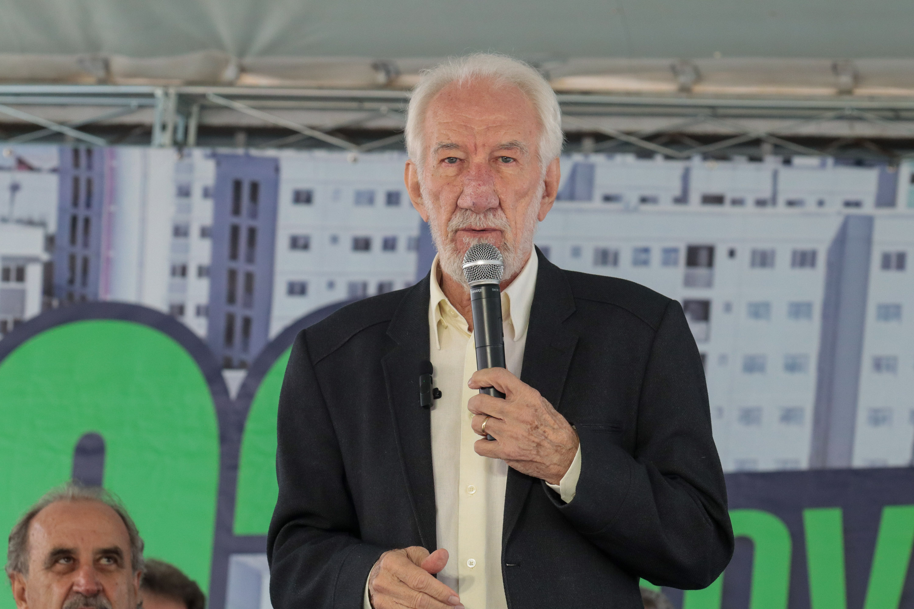 Casa Fácil Paraná: com apoio do Estado, famílias de Cascavel recebem chaves