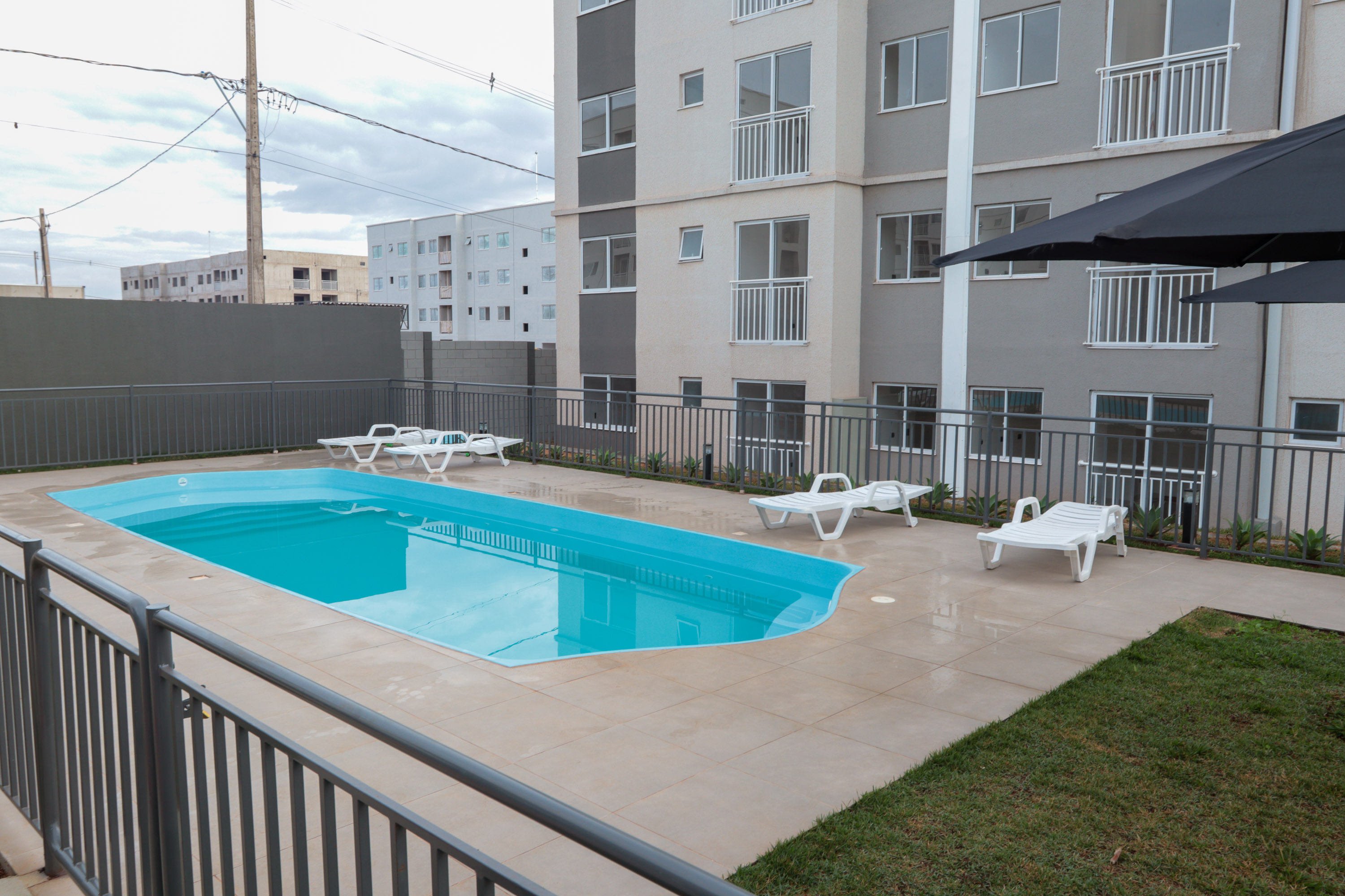 Casa Fácil Paraná: com apoio do Estado, famílias de Cascavel recebem chaves