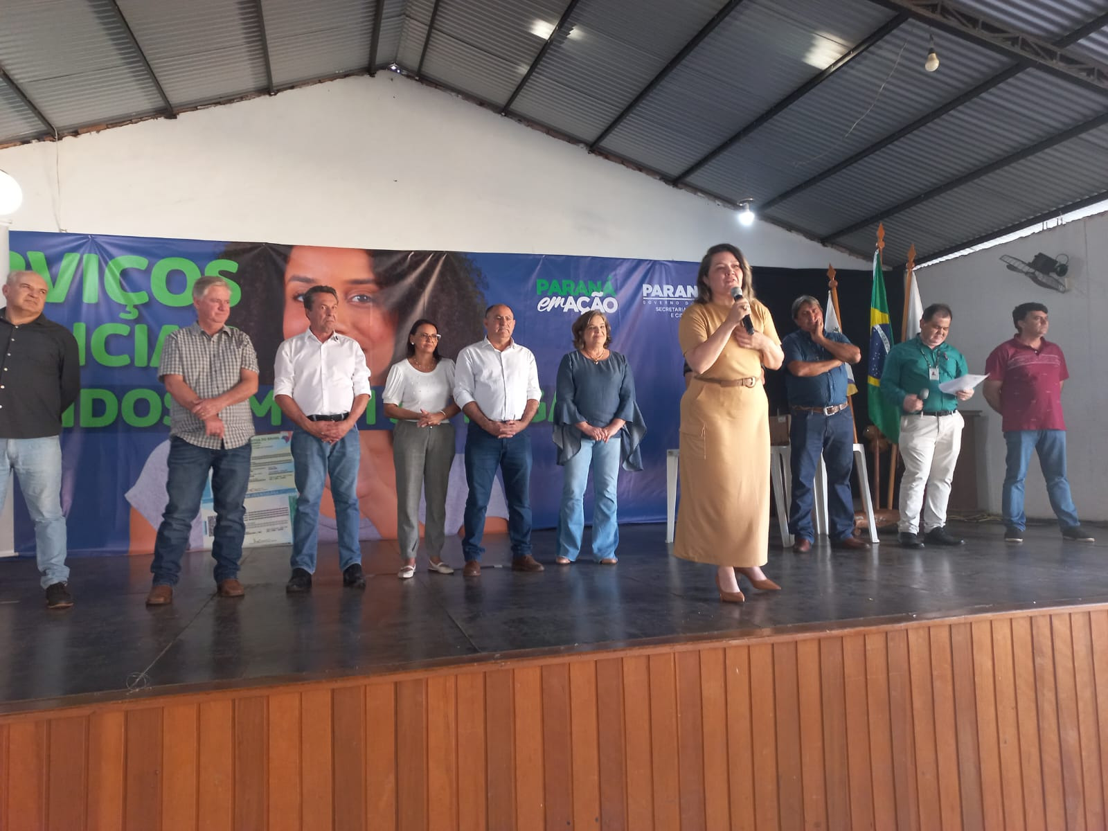 Cohapar entrega 257 títulos de regularização fundiária em Douradina, Ribeirão do Pinhal e Turvo