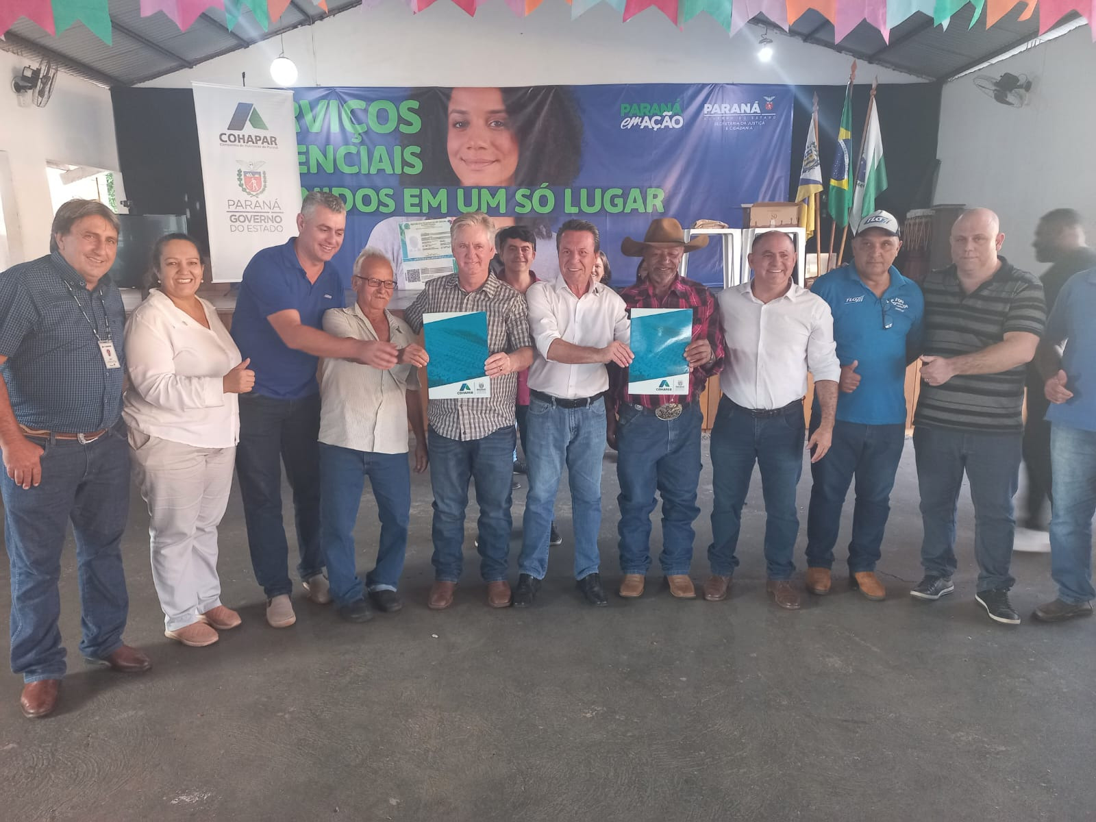 Cohapar entrega 257 títulos de regularização fundiária em Douradina, Ribeirão do Pinhal e Turvo