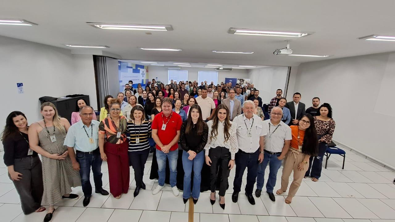 Cohapar conclui capacitação de técnicos municipais para o Programa Casa Fácil - Escritura na Mão