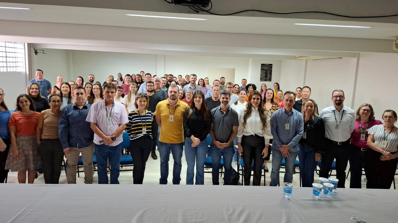 Cohapar conclui capacitação de técnicos municipais para o Programa Casa Fácil - Escritura na Mão