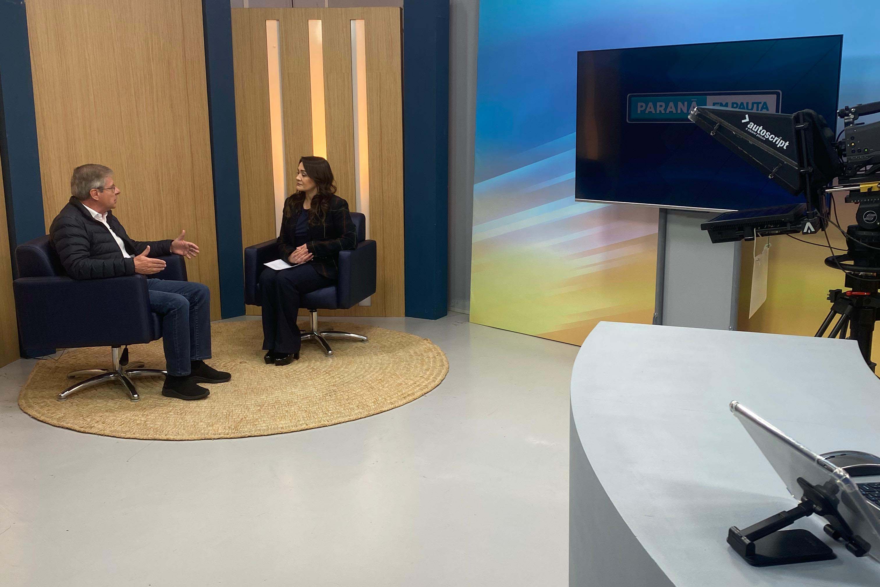 Presidente da Cohapar detalha avanços do Casa Fácil em entrevista à TV Paraná Turismo