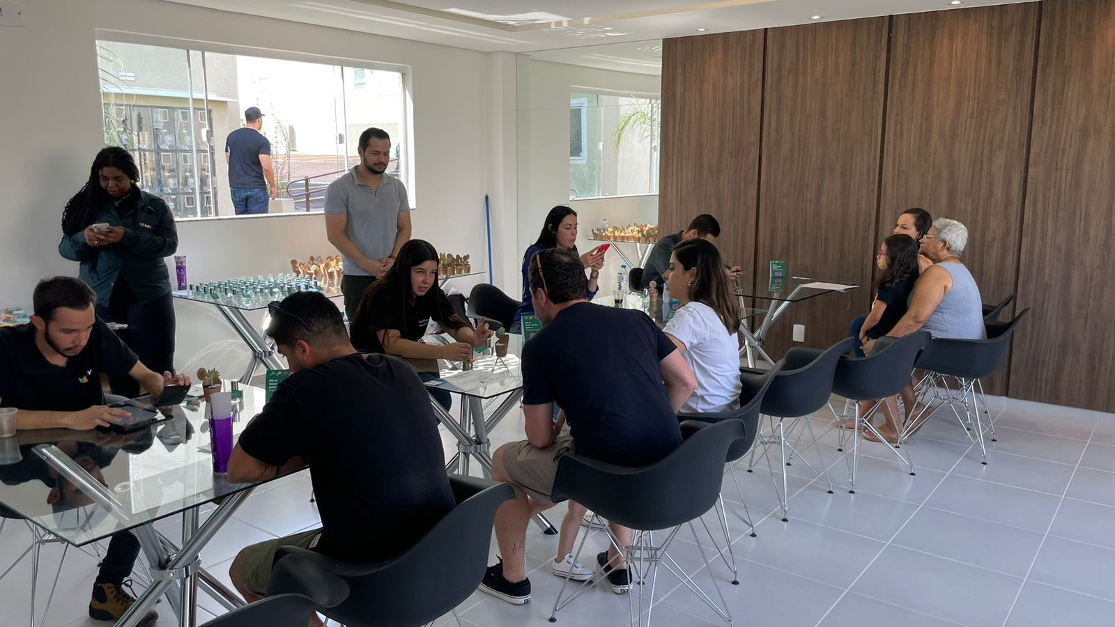 Cohapar entrega novo residencial com 144 apartamentos em Londrina