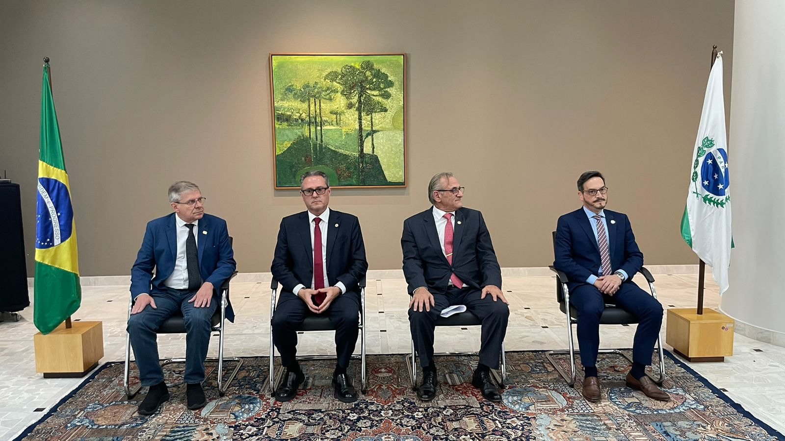 Cohapar e Tribunal de Justiça assinam termo para promover regularização fundiária no Estado