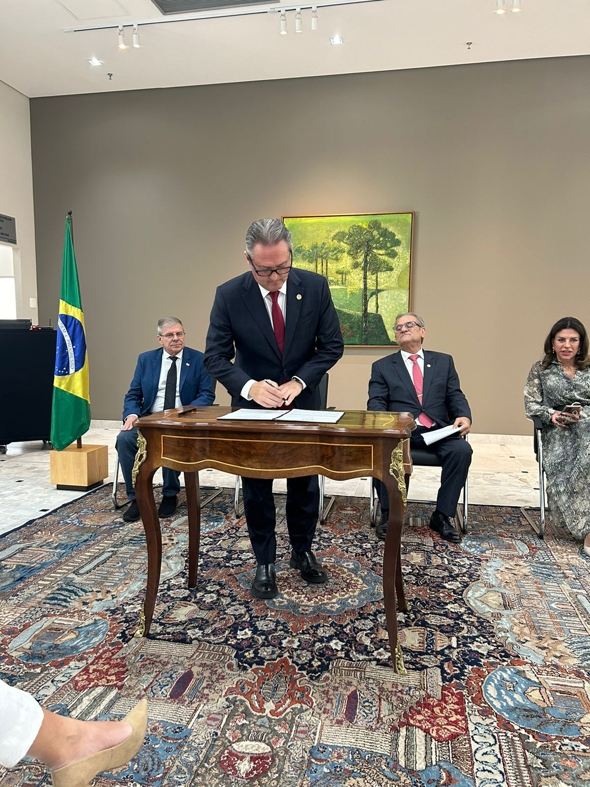 Cohapar e Tribunal de Justiça assinam termo para promover regularização fundiária no Estado