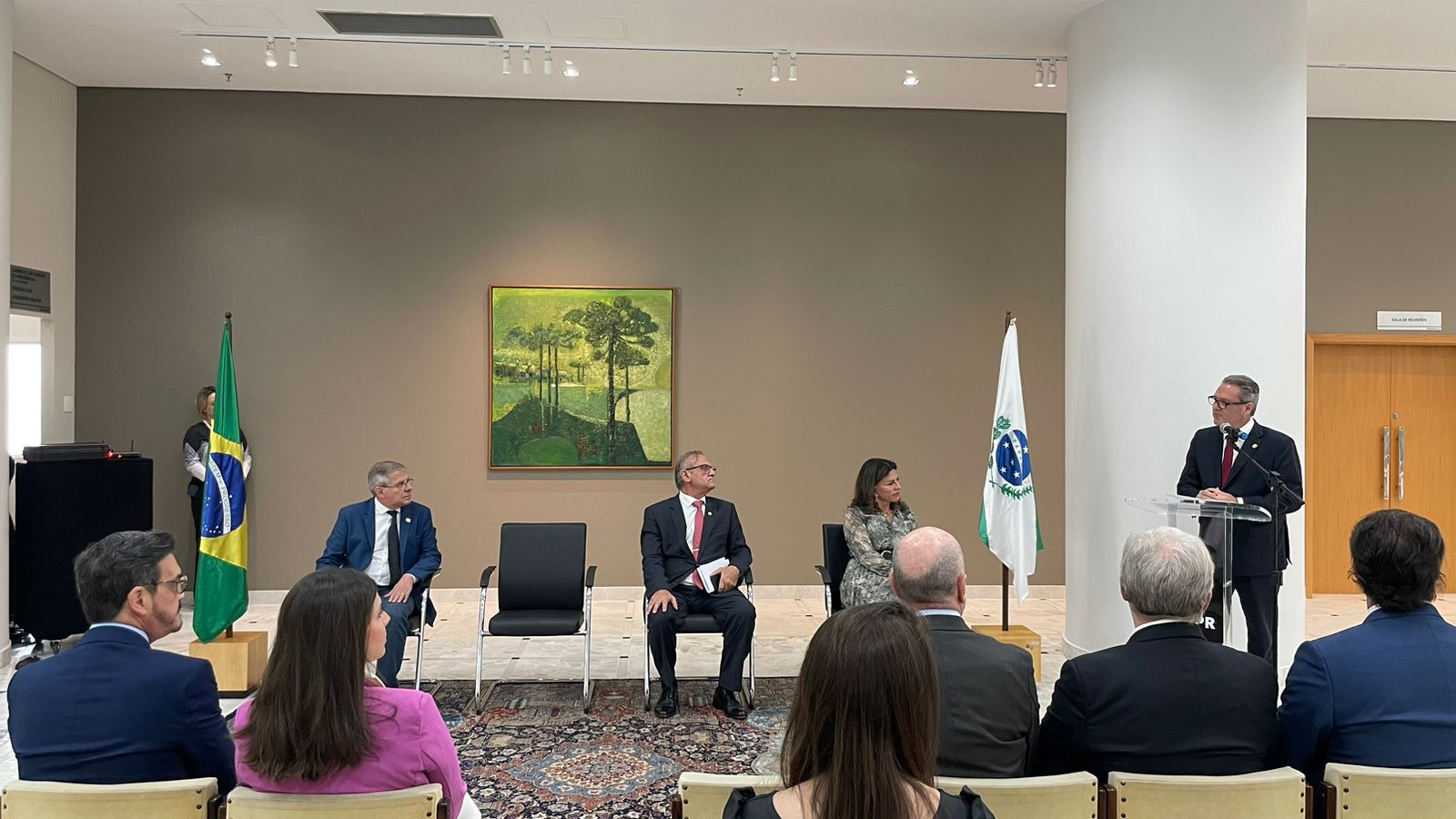 Cohapar e Tribunal de Justiça assinam termo para promover regularização fundiária no Estado