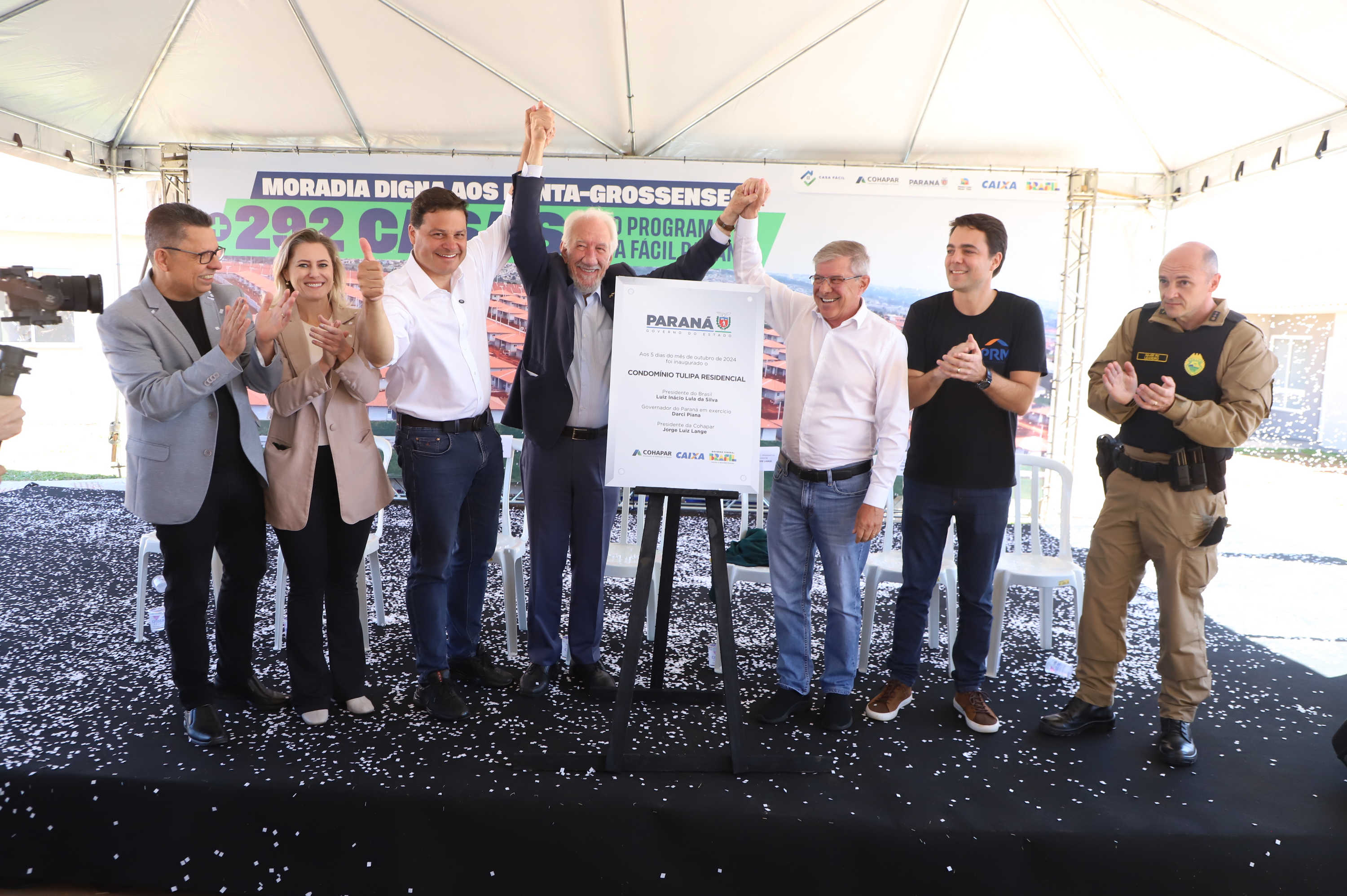 Casa Fácil Paraná: Darci Piana entrega casas para 292 famílias de Ponta Grossa