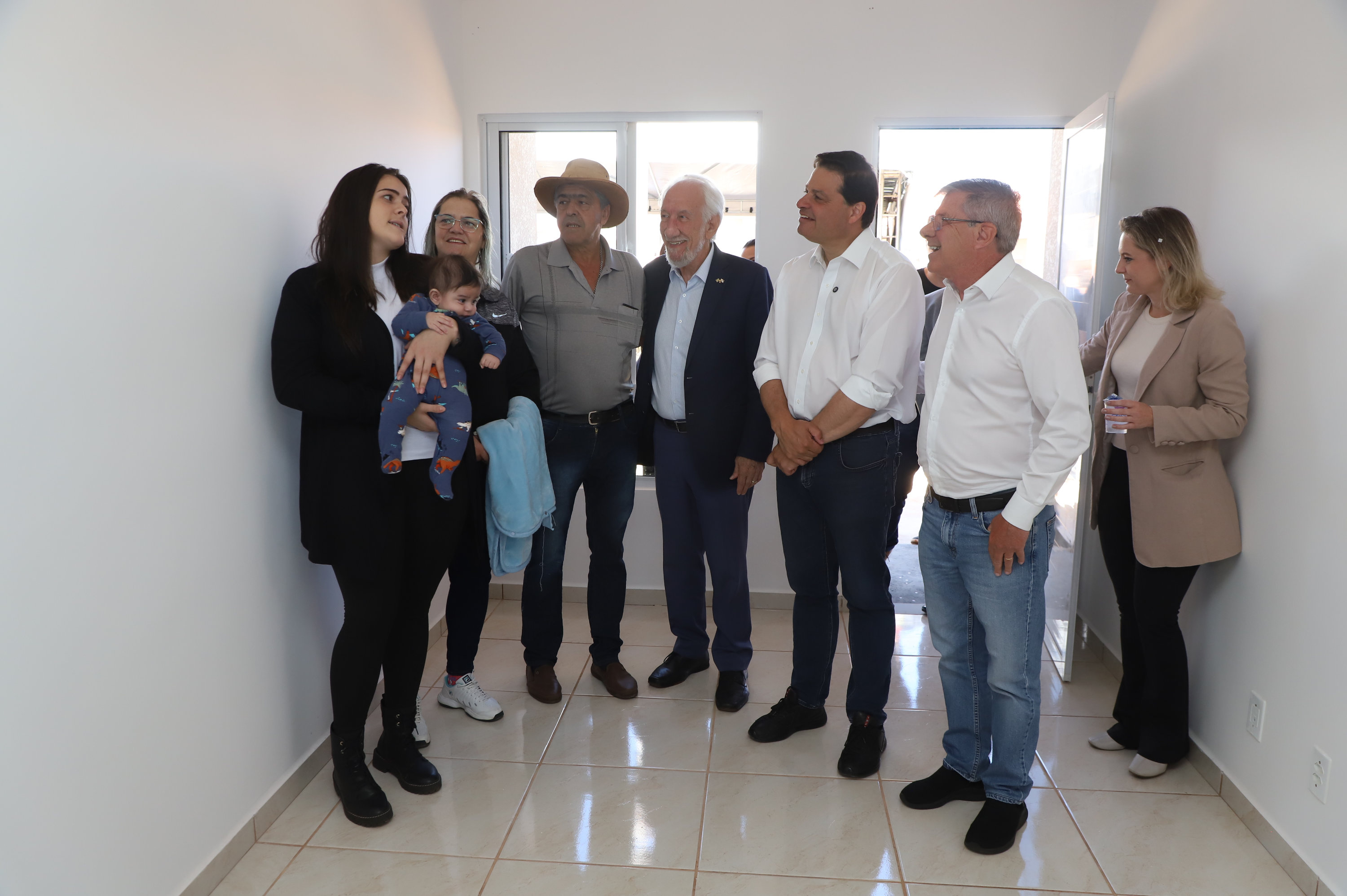 Casa Fácil Paraná: Darci Piana entrega casas para 292 famílias de Ponta Grossa