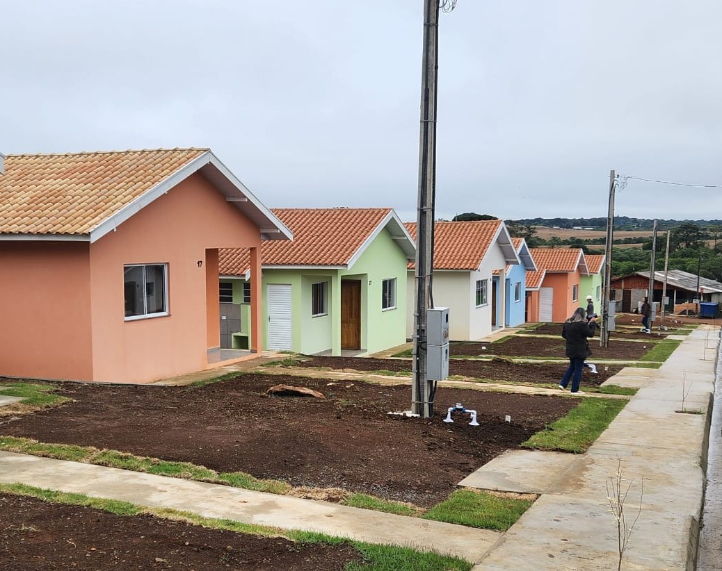 Em Coronel Domingos Soares, 29 famílias recebem moradias financiadas pela Cohapar