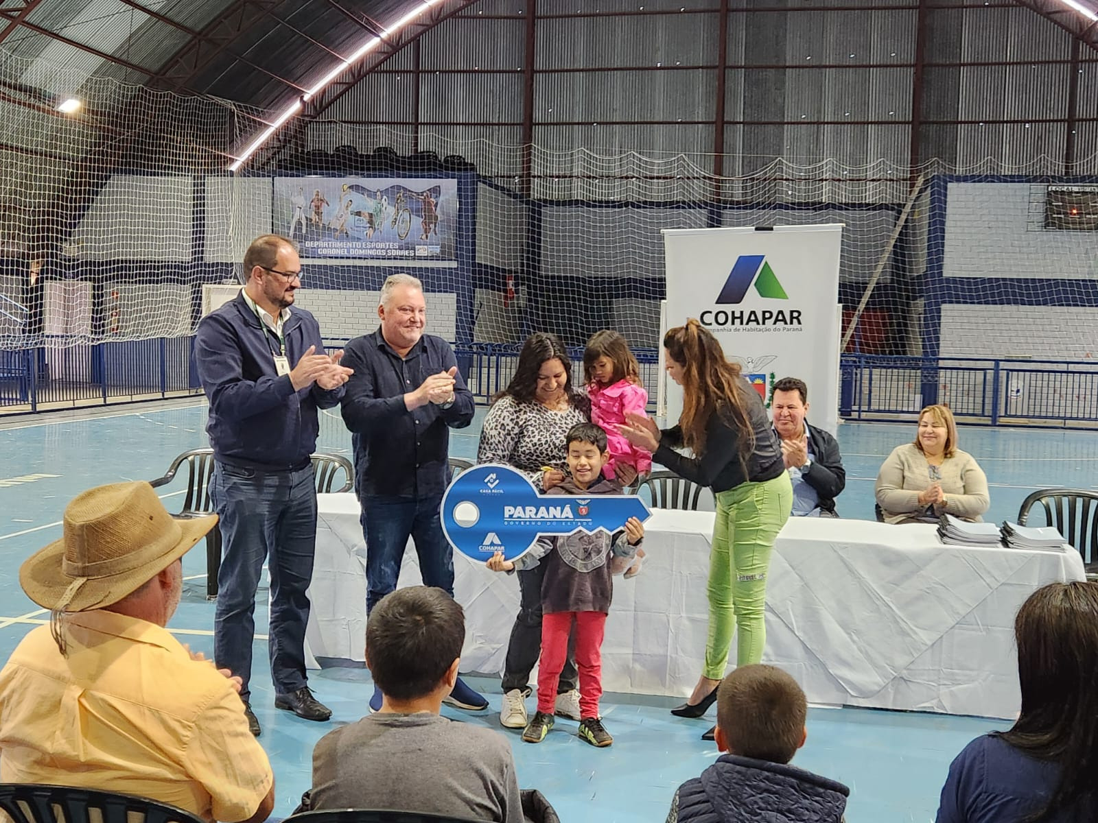 Em Coronel Domingos Soares, 29 famílias recebem moradias financiadas pela Cohapar