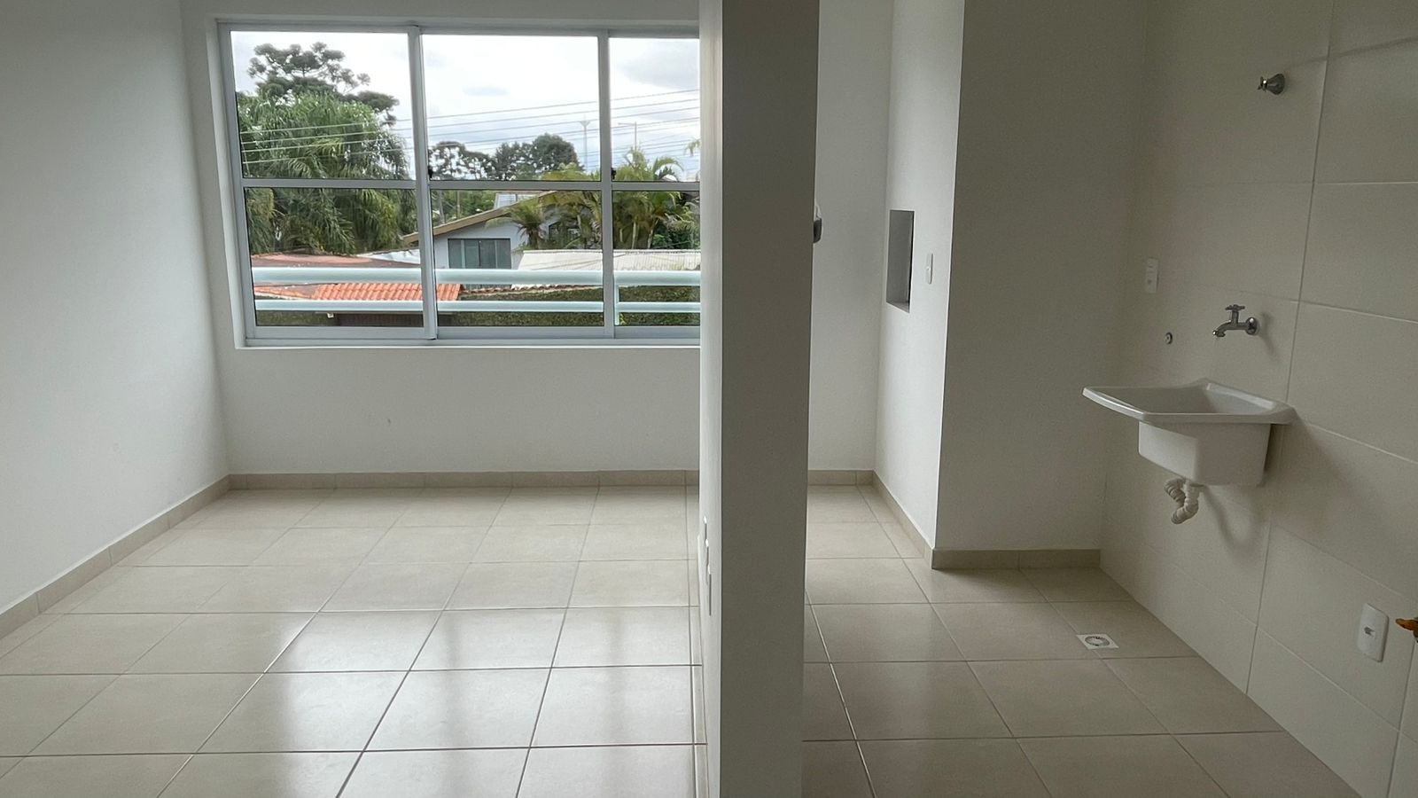 Cohapar entrega residencial com 184 casas e apartamentos em Curitiba